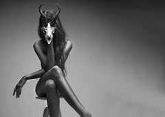 "Featherstep" Fotografia di nudo 18" x 24" pollici Edizione 1/15 di Aaron Mcpolin