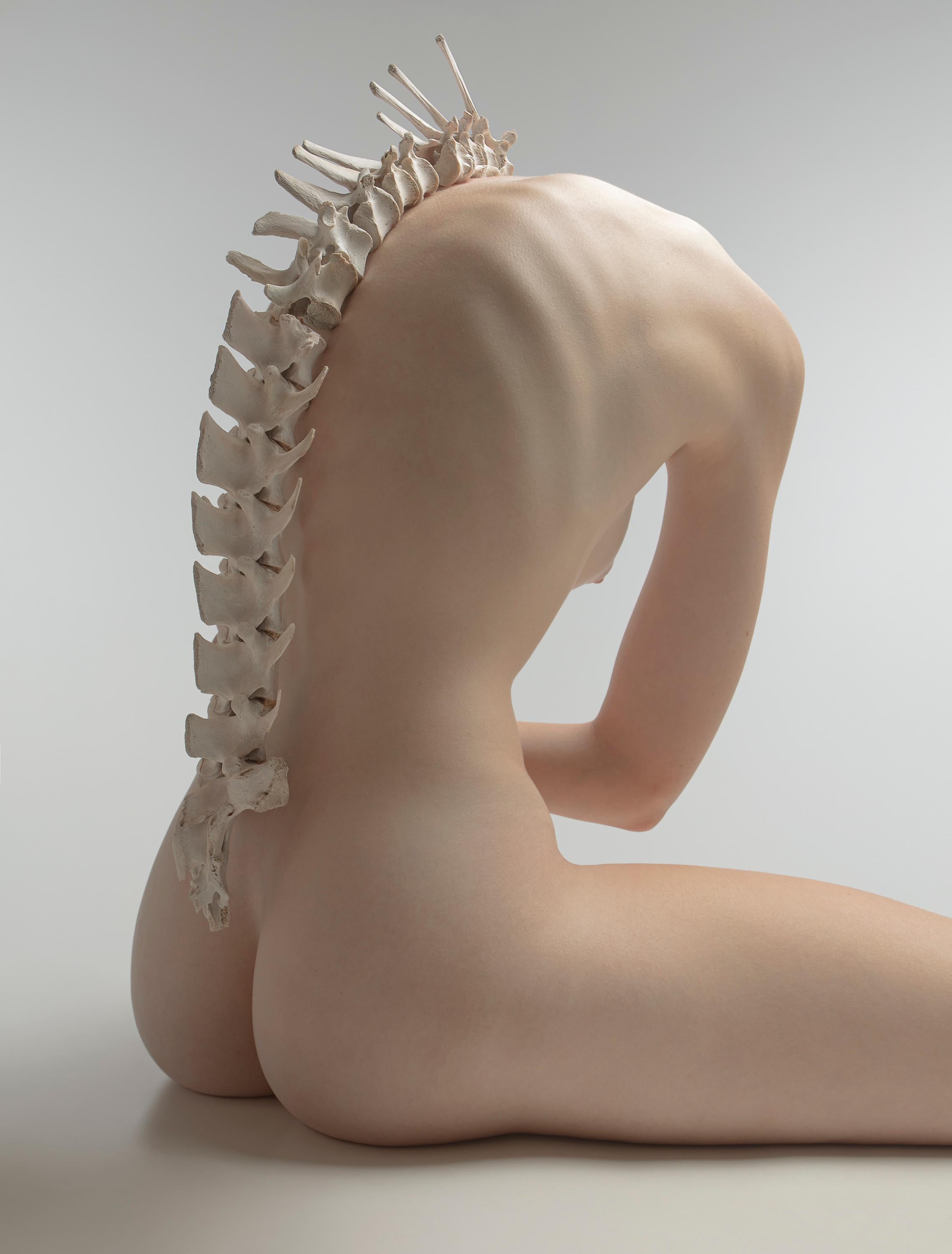 "Resti postumi" Fotografia di nudo 36" x 24" in Ed. 1/7 di Aaron Mcpolin