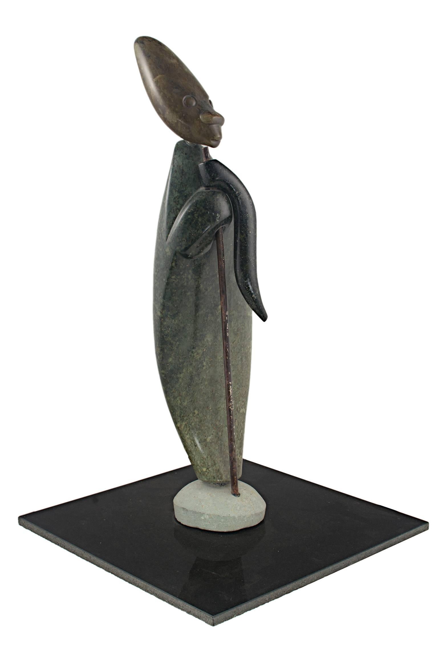 Abstrakte Figur Contemporary Stone Sculpture Small Modern African Signed Earthy im Angebot 1