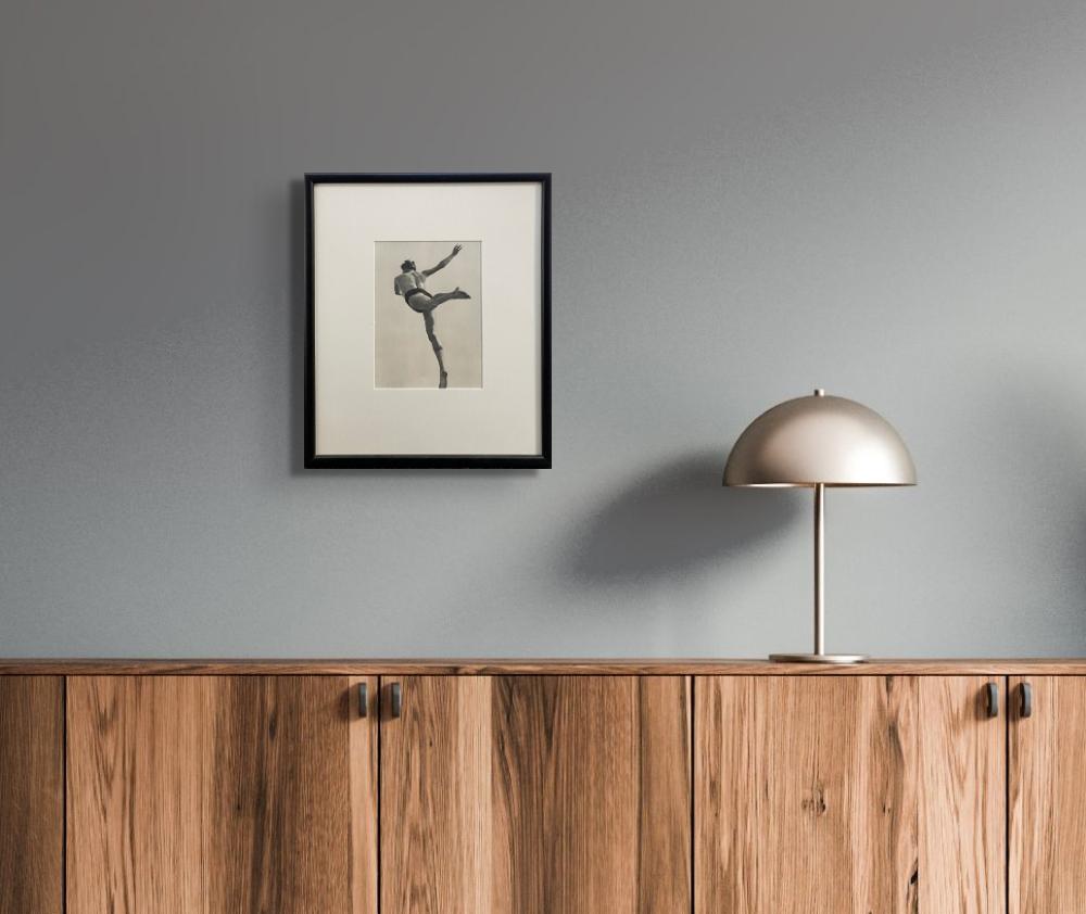 Les plaisirs et les terrores de la Levitation - Surréalisme Photograph par Aaron Siskind