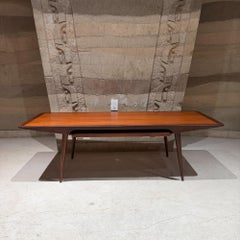 Mesa baja Aase Dreieri Norway de teca moderna de mediados de siglo