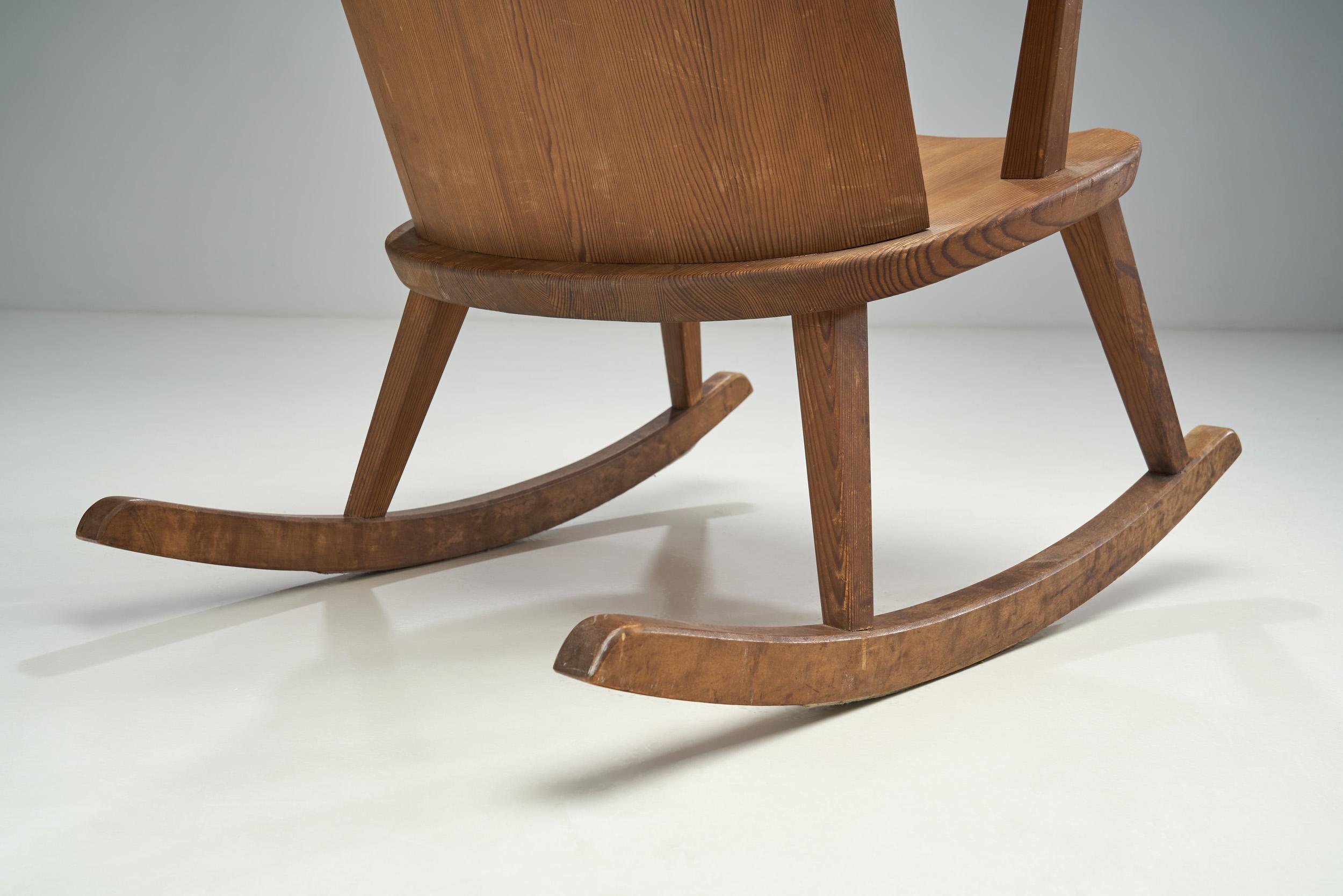 AB Åby Möbelfabrik Pine Rocking Chair, Sweden 1940s For Sale 1