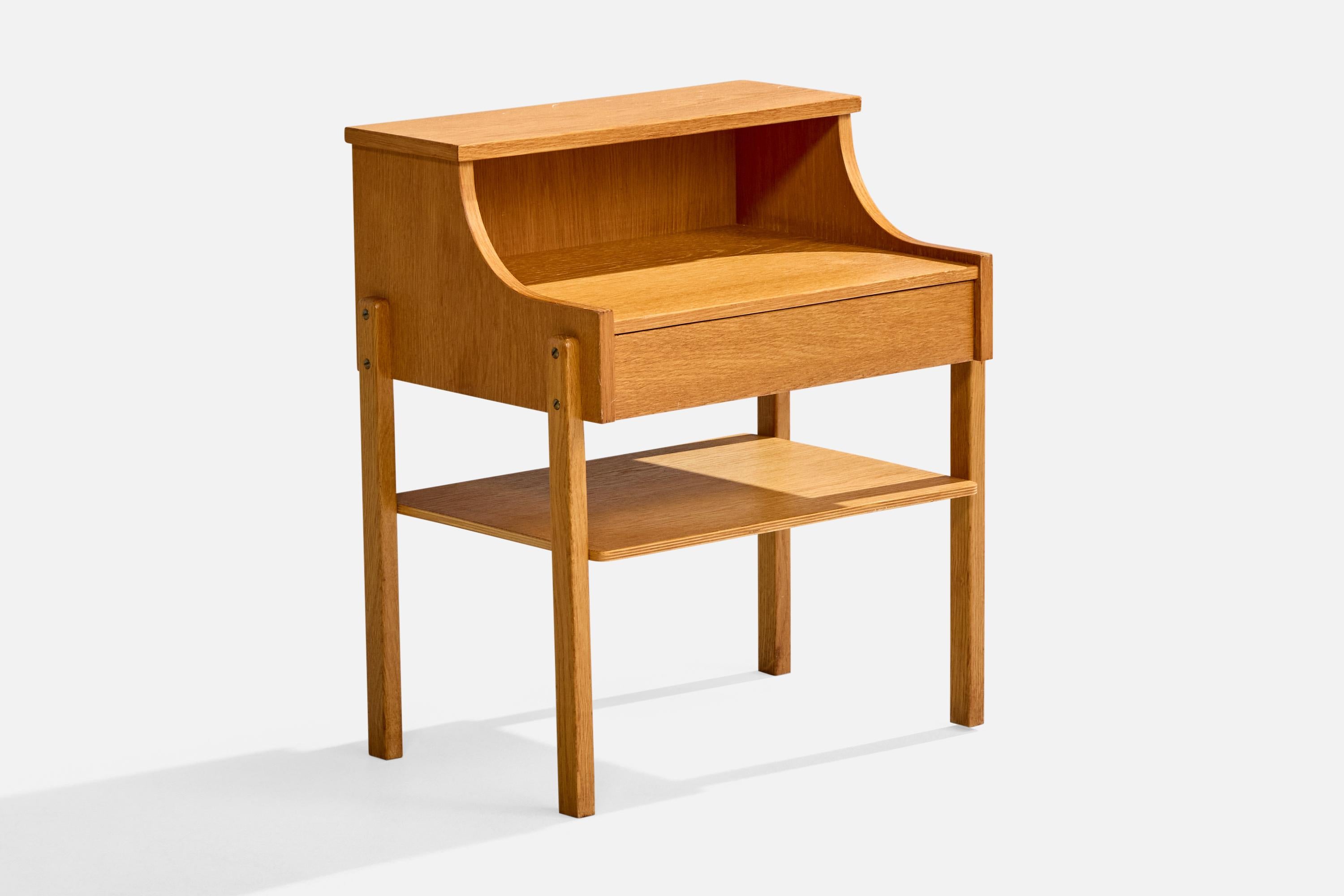 Suédois AB Carlström & Co, Tables de chevet, Oak, Suède, années 1950 en vente