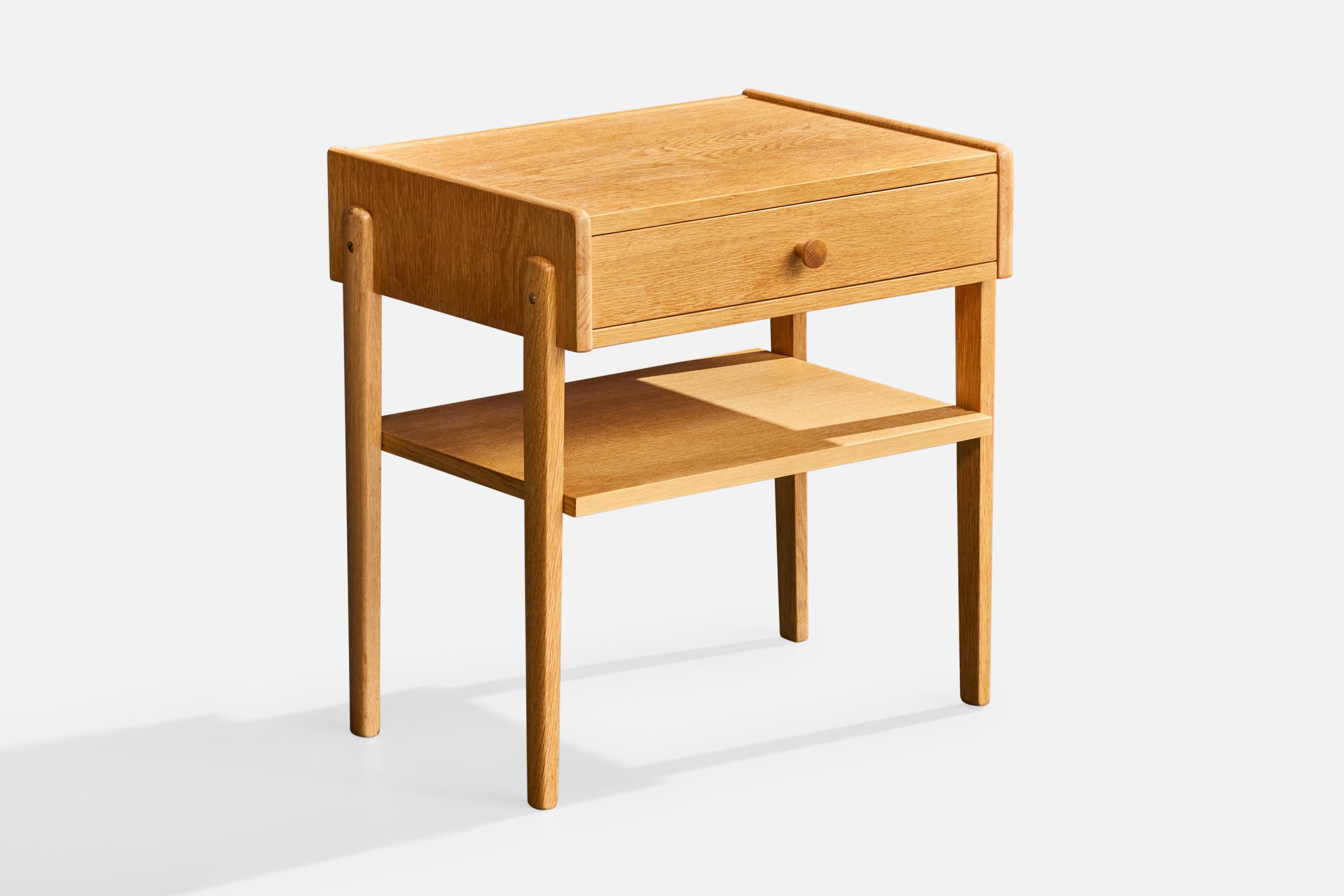 AB Carlström & Co, Mesillas de noche, Roble, Suecia, Años 50 en Bueno estado para la venta en High Point, NC