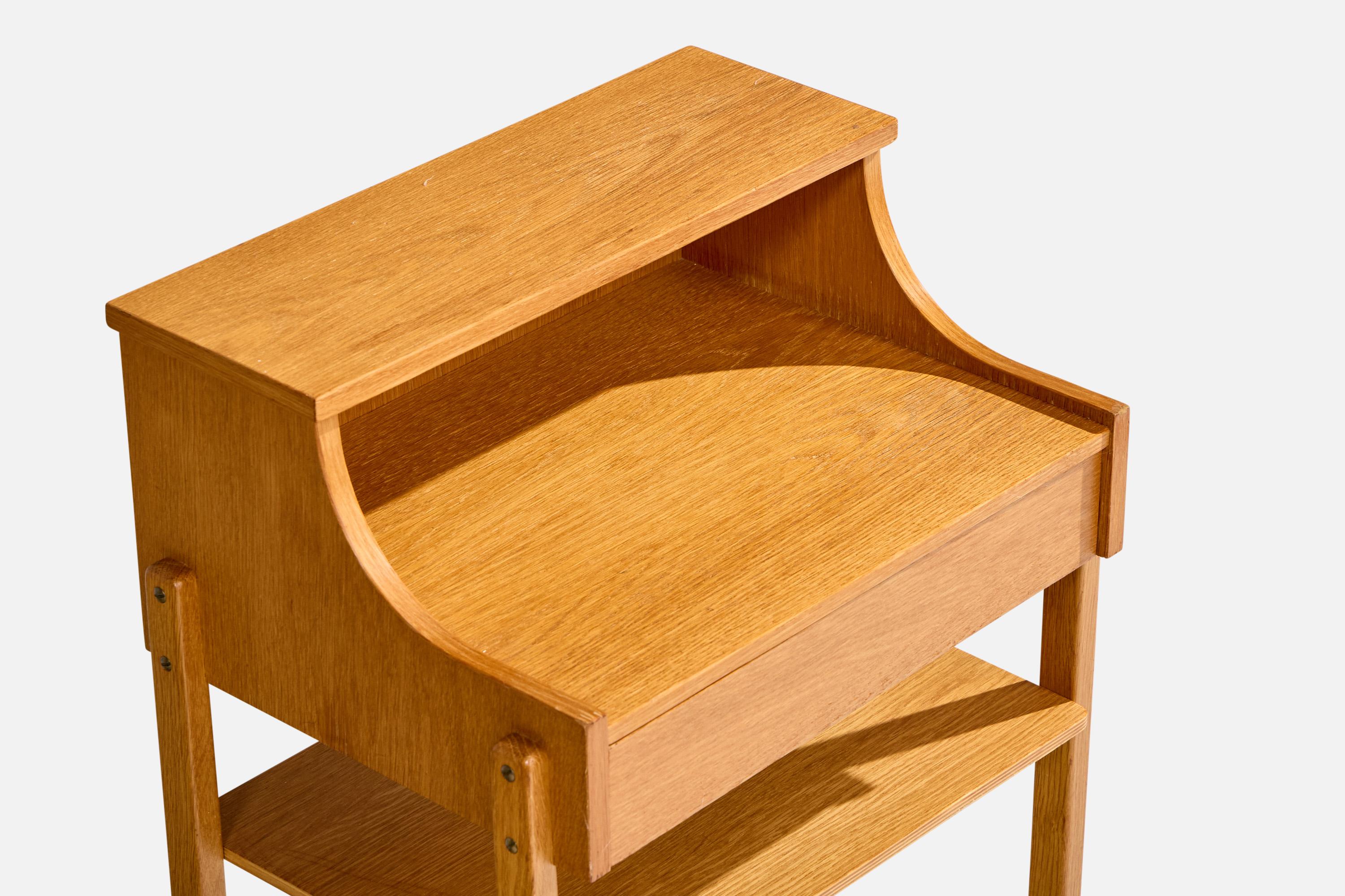 Chêne AB Carlström & Co, Tables de chevet, Oak, Suède, années 1950 en vente