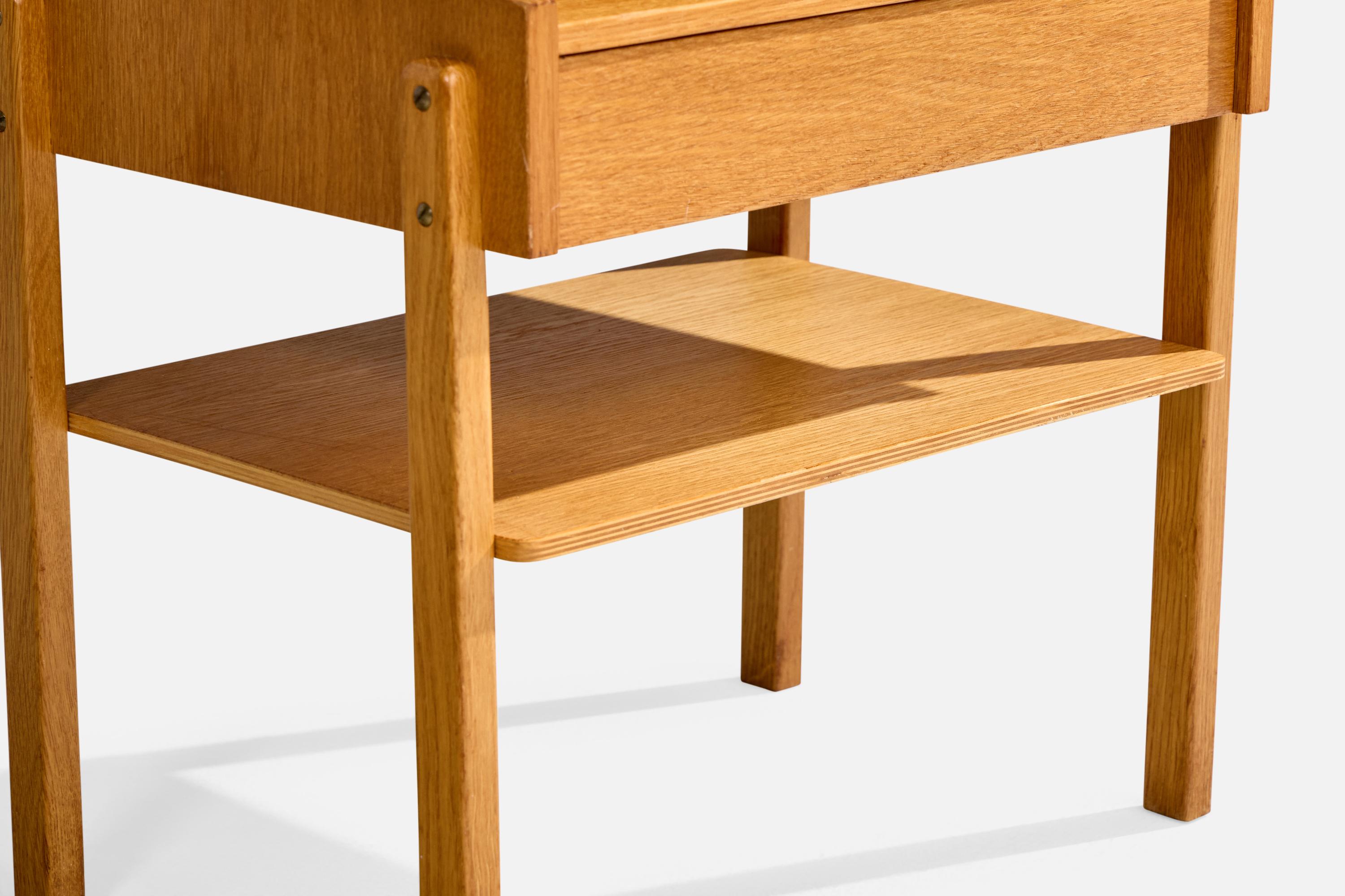 AB Carlström & Co, Tables de chevet, Oak, Suède, années 1950 en vente 2
