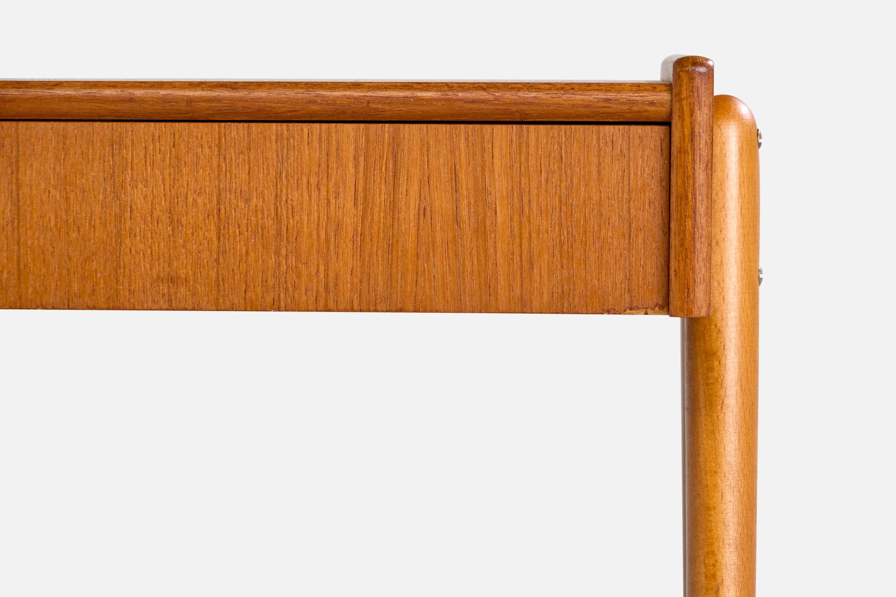 AB Carlström & Co, Nightstands, Teak, Birch, Sweden, 1950s For Sale 1