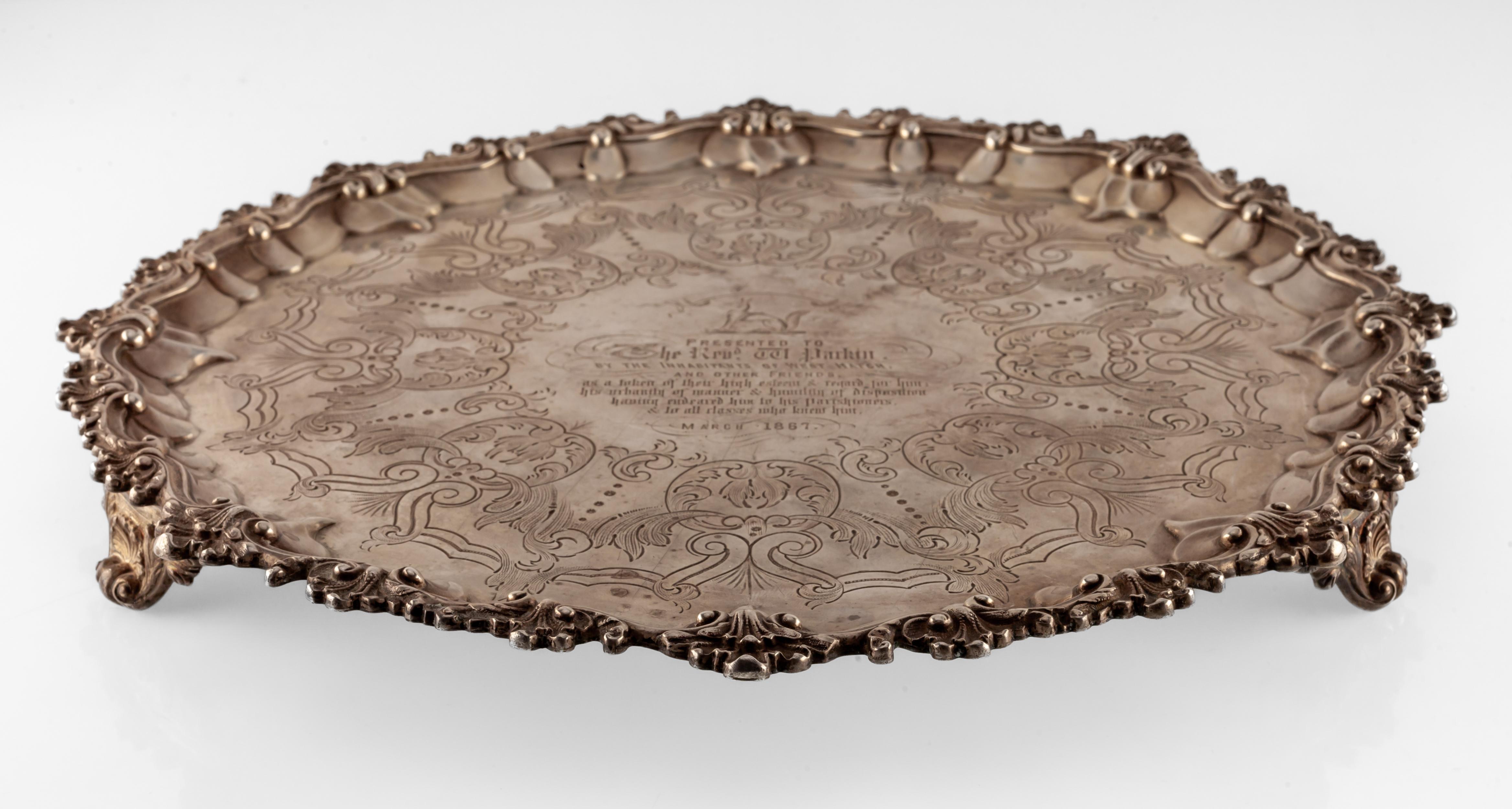 Plateau de 12 pouces en argent sterling AB Savory & Sons dédié à Rev. Parkin 1865 Bon état - En vente à Sherman Oaks, CA