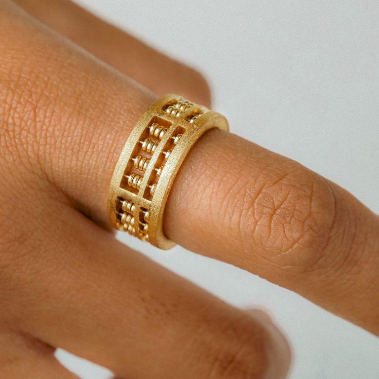 Bague Abacus - Bague en or massif 22kt Petite (US 5-6) en vente 2