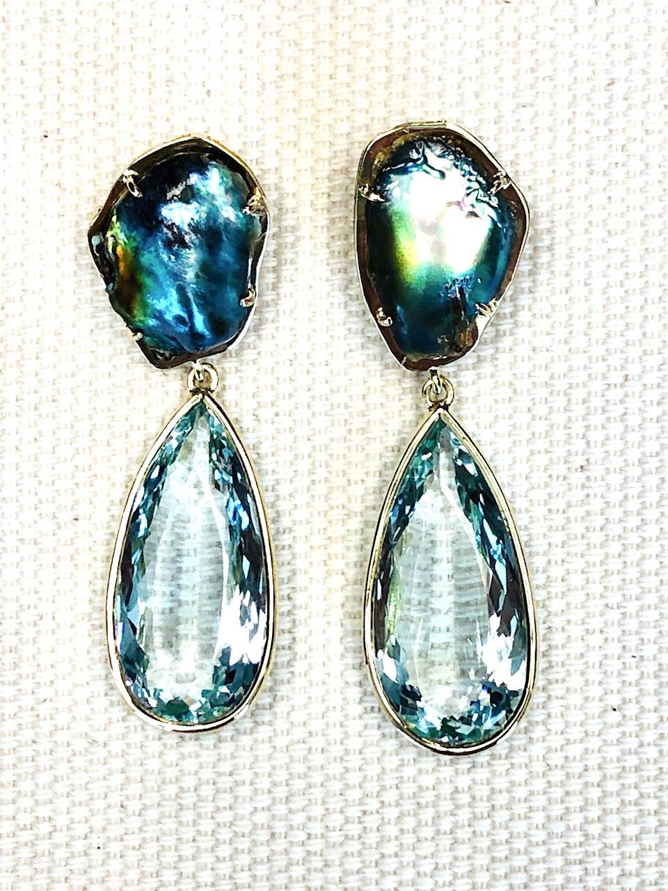 Abalone Baroque Pearl and Pear Shaped Aquamarine Drop Earrings in Yellow Gold For Sale 3