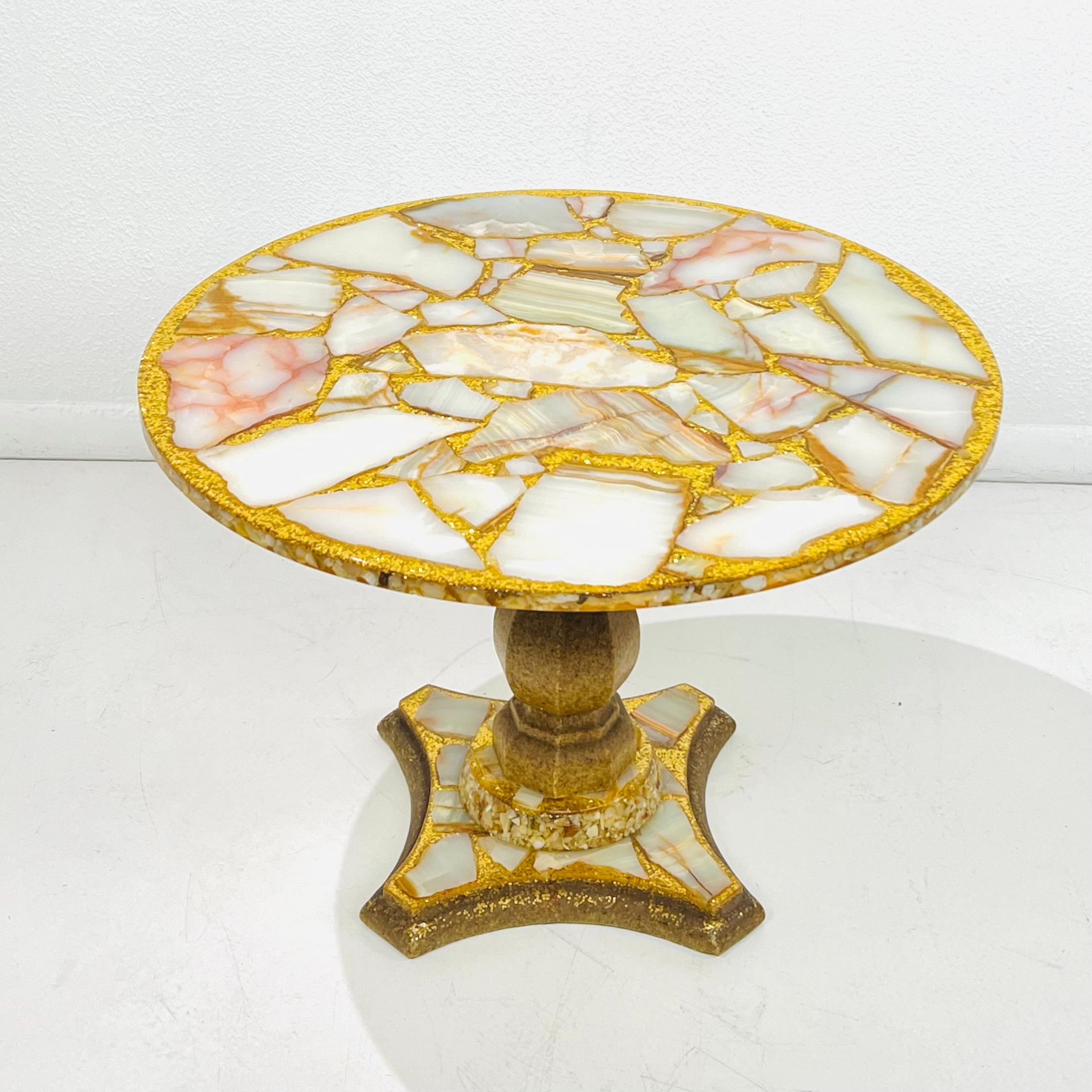 Beistelltisch aus Abalone, Onyx und Blattgold von Arturo Pani (Hollywood Regency) im Angebot