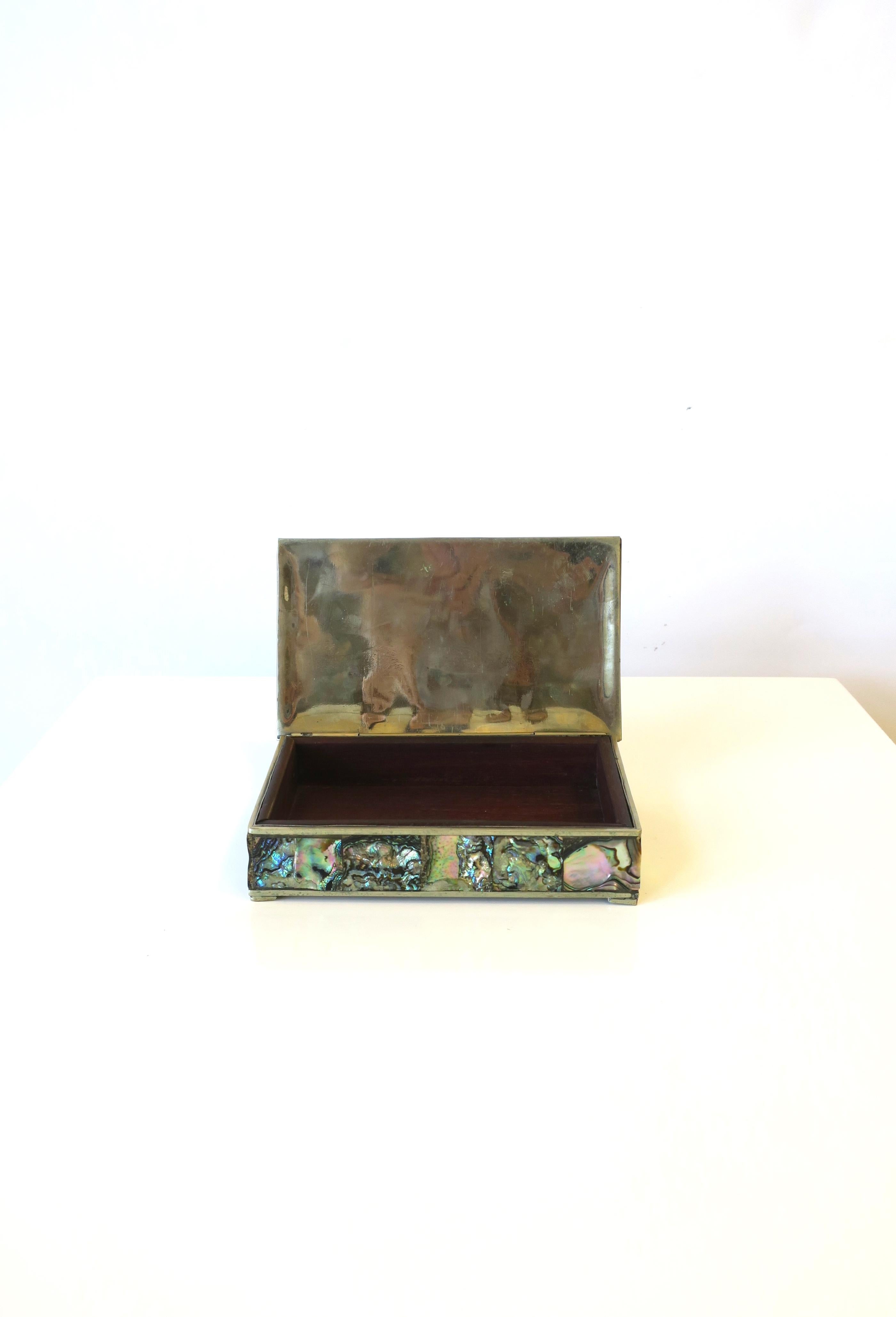 Abalone Seashell Box In Good Condition In New York, NY