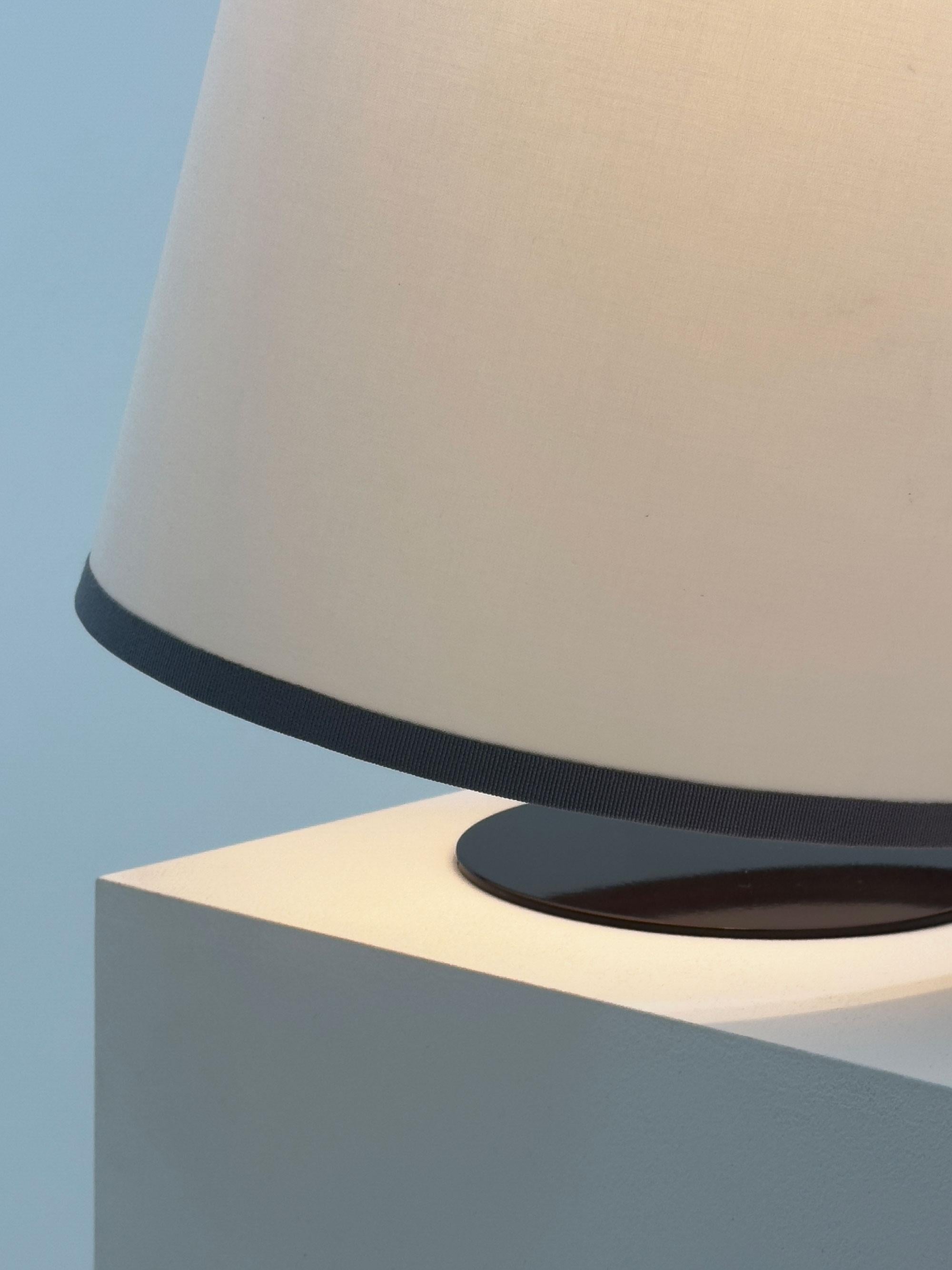 Abatina table lamp designed by Afra & Tobia Scarpa for Flos, Italy 1980s (Ende des 20. Jahrhunderts) im Angebot