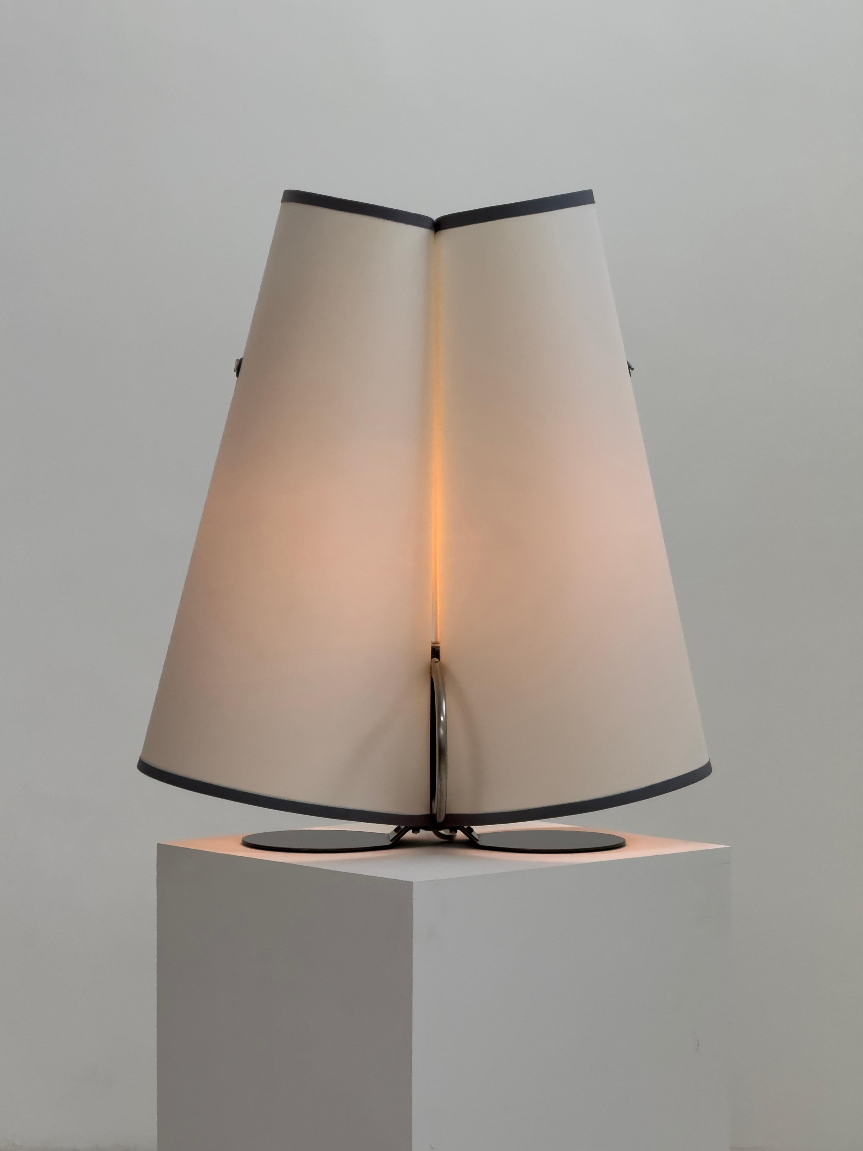 Abatina table lamp designed by Afra & Tobia Scarpa for Flos, Italy 1980s (Metall) im Angebot