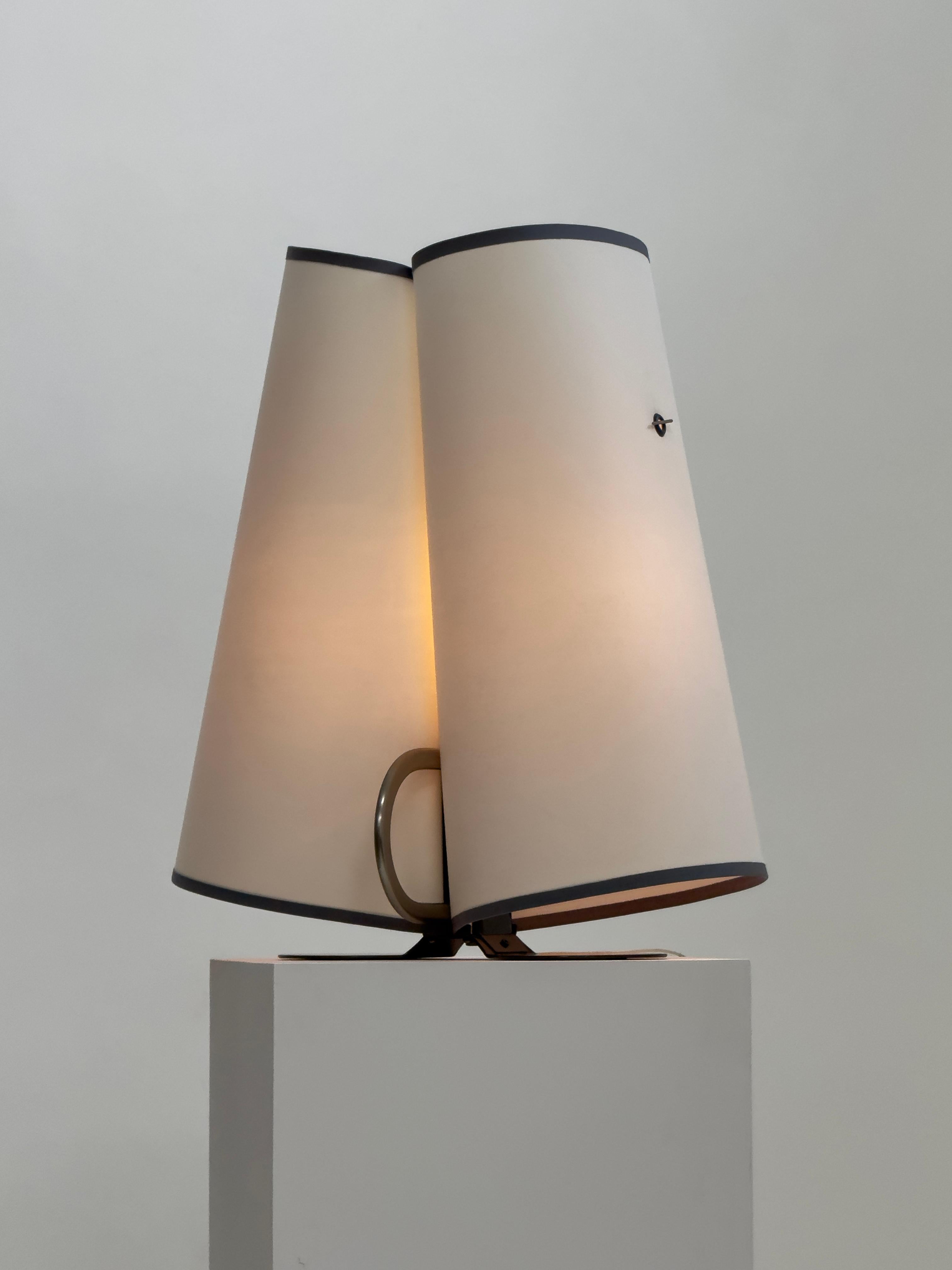 Abatina table lamp designed by Afra & Tobia Scarpa for Flos, Italy 1980s im Angebot 2