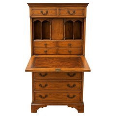 Abattant Secretary Desk began 20th-century Portuguese Style