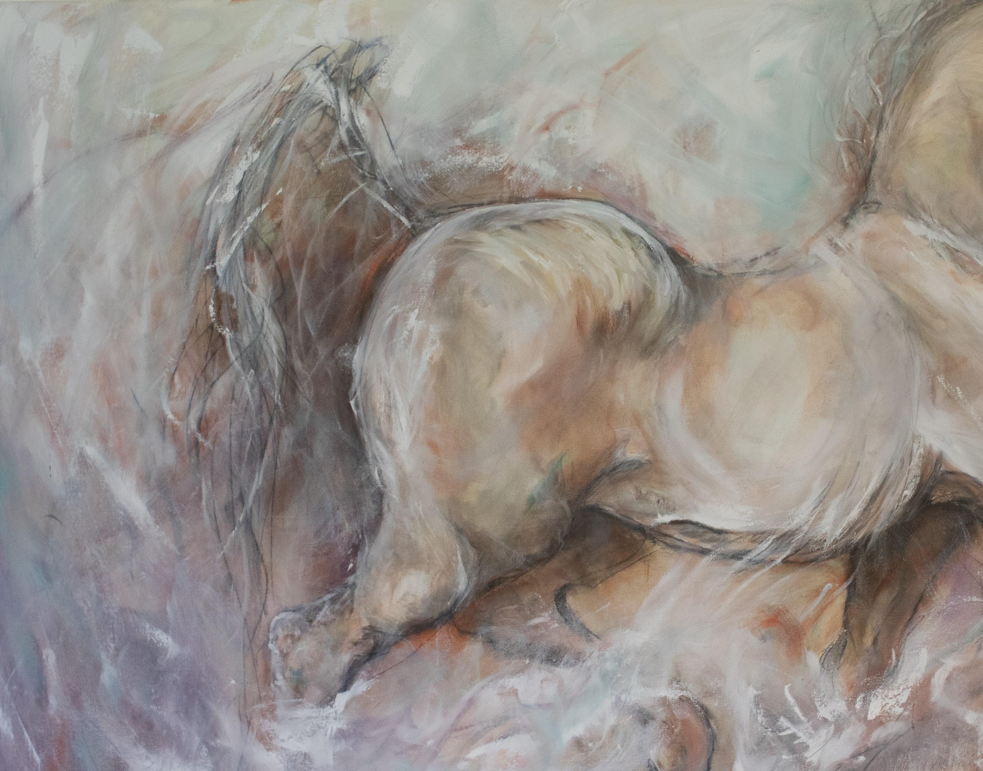 Dans d'élégantes couleurs neutres, une peinture gestuelle contemporaine de chevaux suscite l'Elegance. - Contemporain Painting par Abbie Gibson