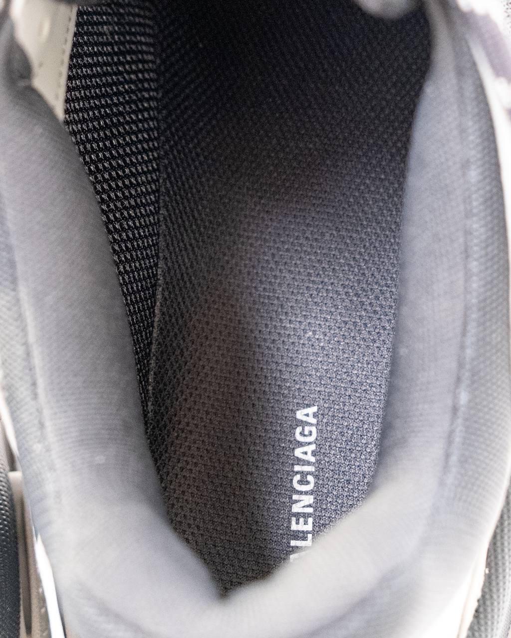 Abbigliamento Scarpe Balenciaga Sneakers Triple S Bicolor Grigia 6