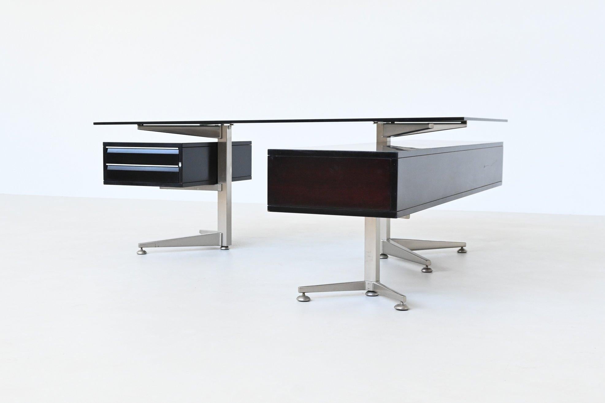 Abbondinterni Chef-Eckschreibtisch aus Mahagoni und Glas Italien 1970 (Moderne der Mitte des Jahrhunderts) im Angebot