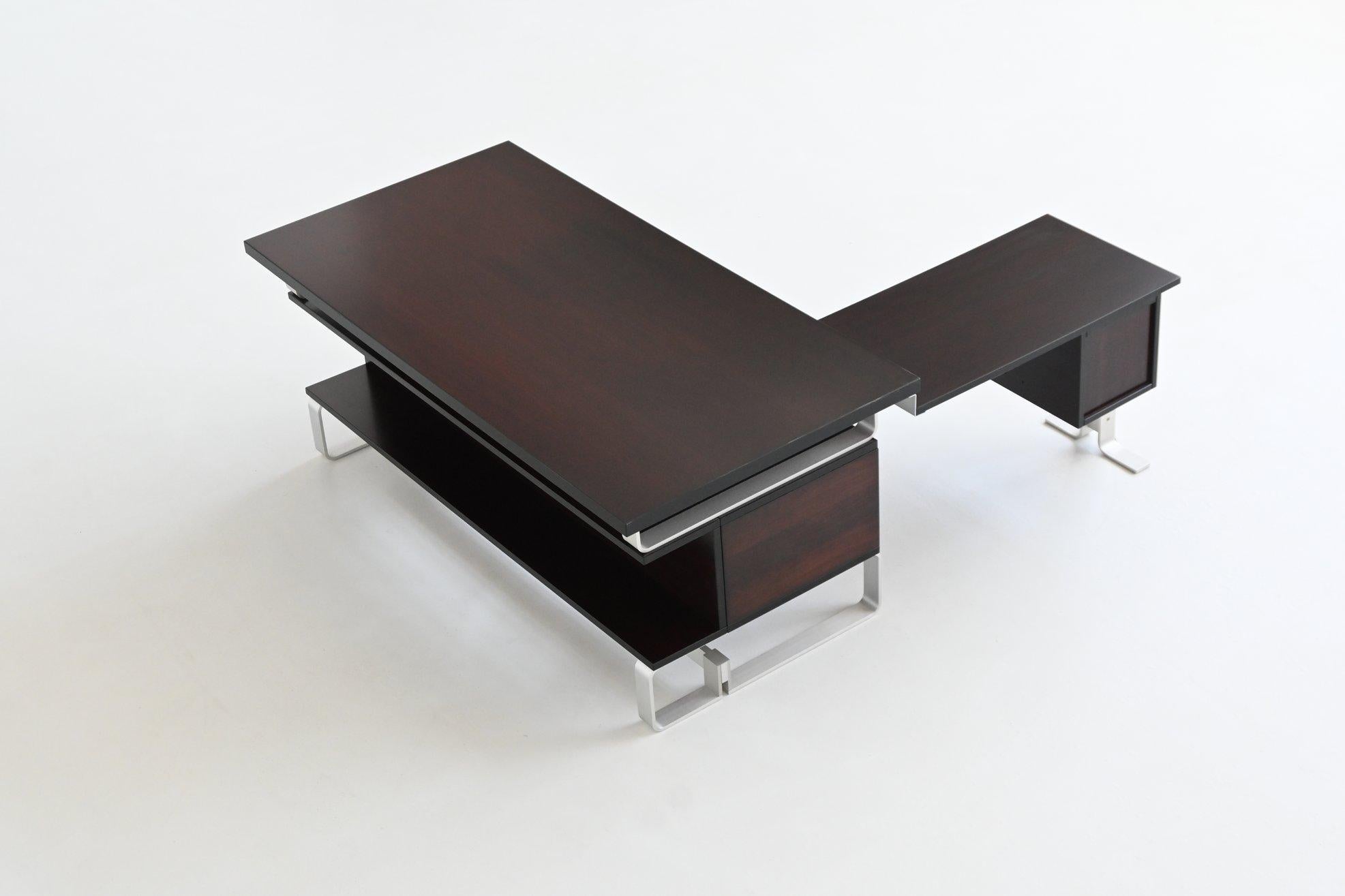 Abbondinterni executive corner desk in Mahogany Italy 1970 For Sale 12