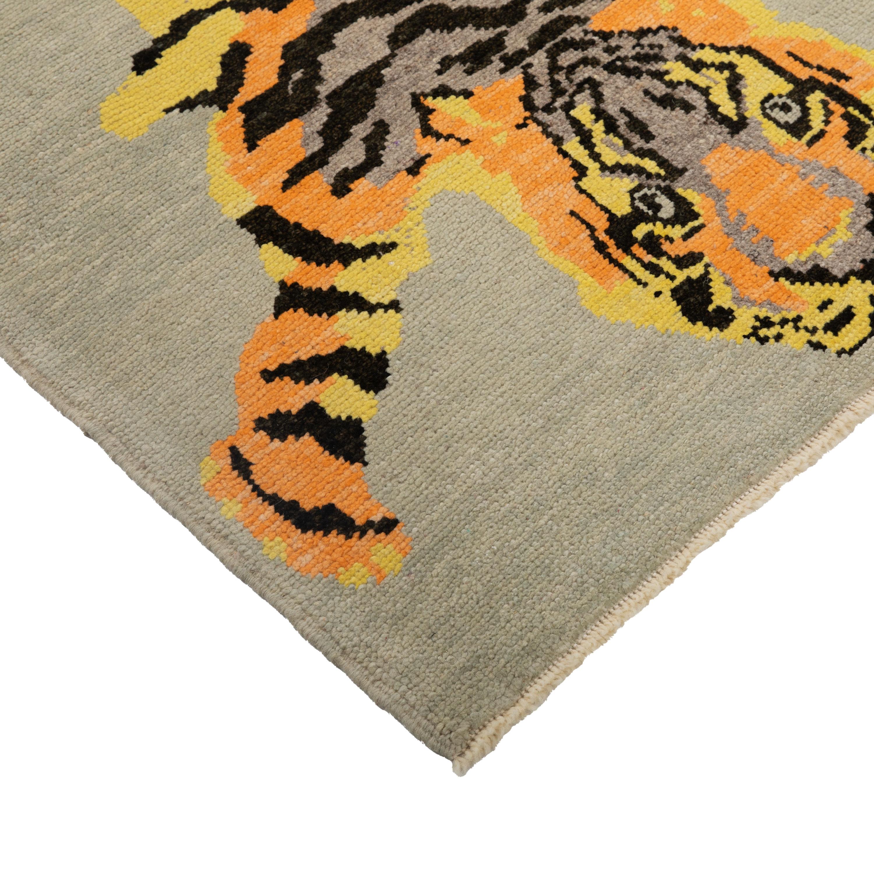 Dieser beigefarbene Tiger Modern Turkish Wool Rug - 4'2