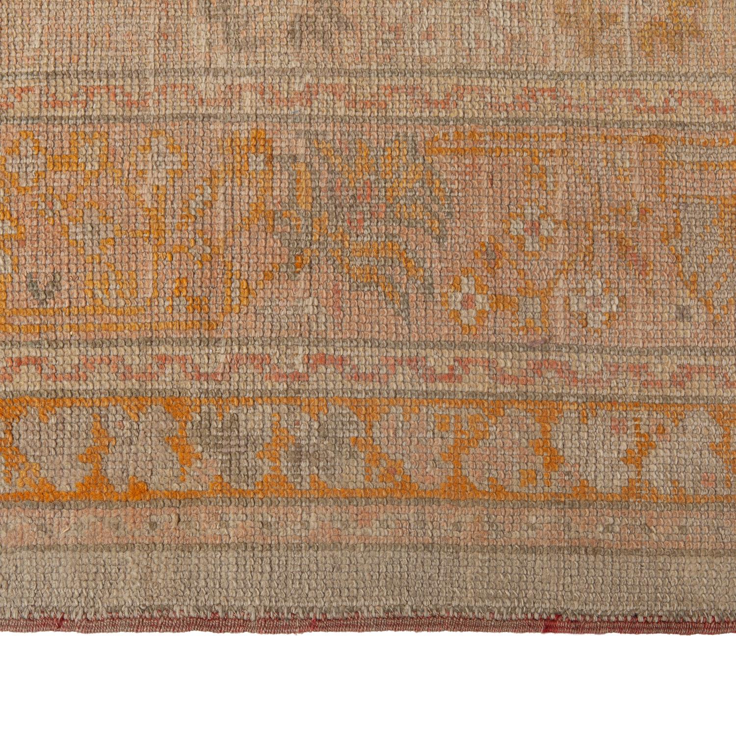 Traditioneller Oushak-Teppich aus Wolle im Vintage-Stil in Beige von abc Vintage - 8'2