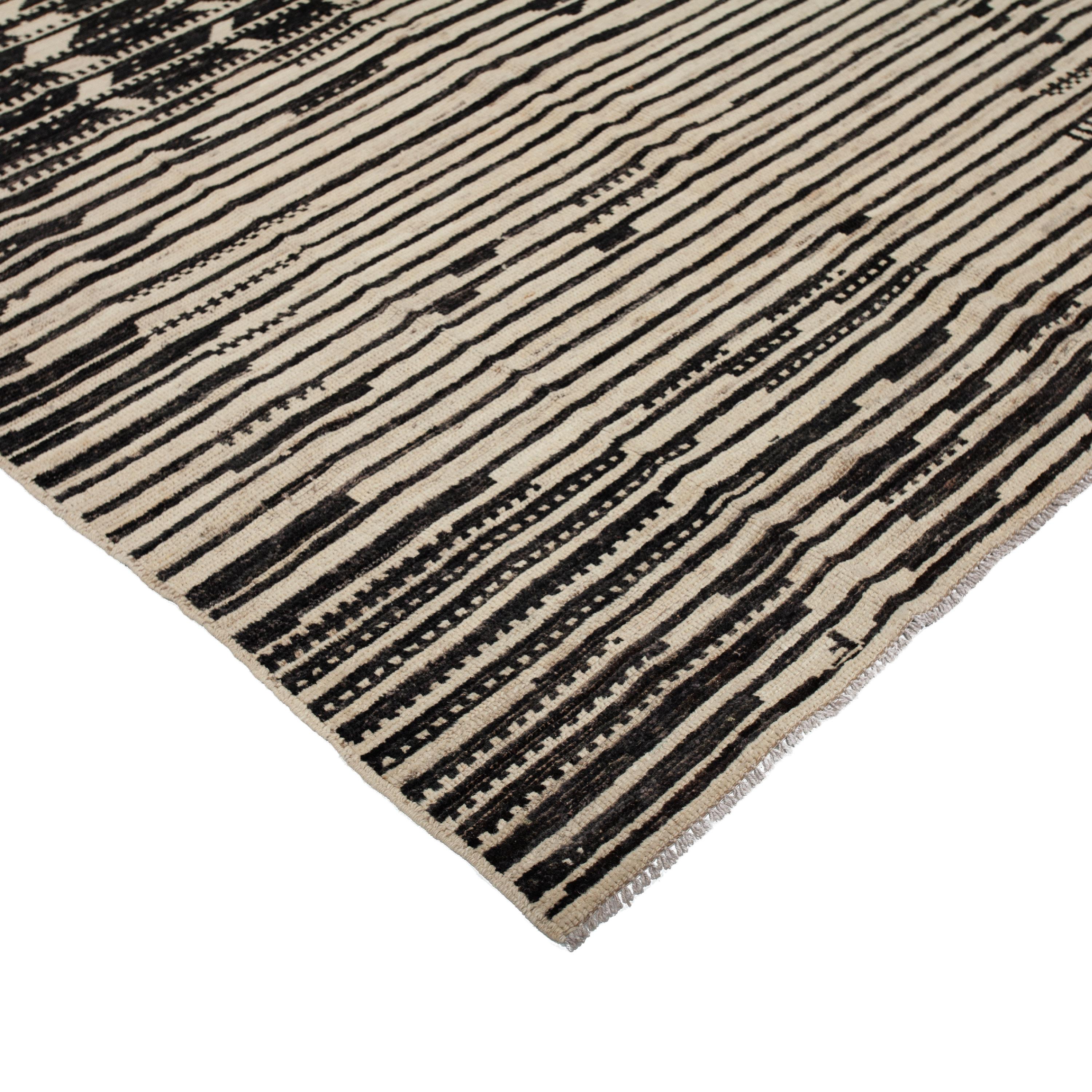 Afghano abc carpet Tappeto Zameen Transitional in lana bianco e nero - 6'3