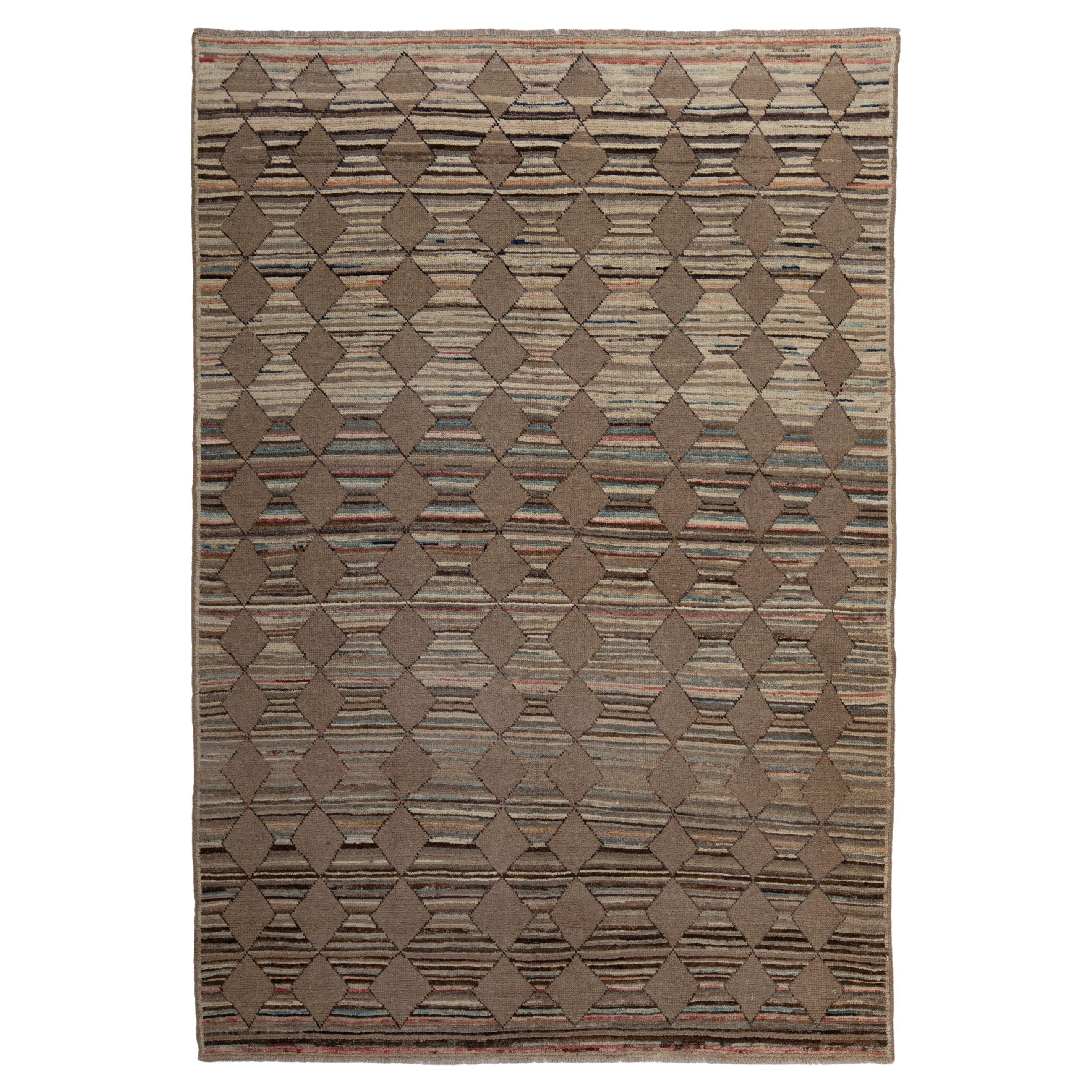 abc carpet Brown Zameen Transitional Wool Rug - 5'10" x 8'8" For Sale