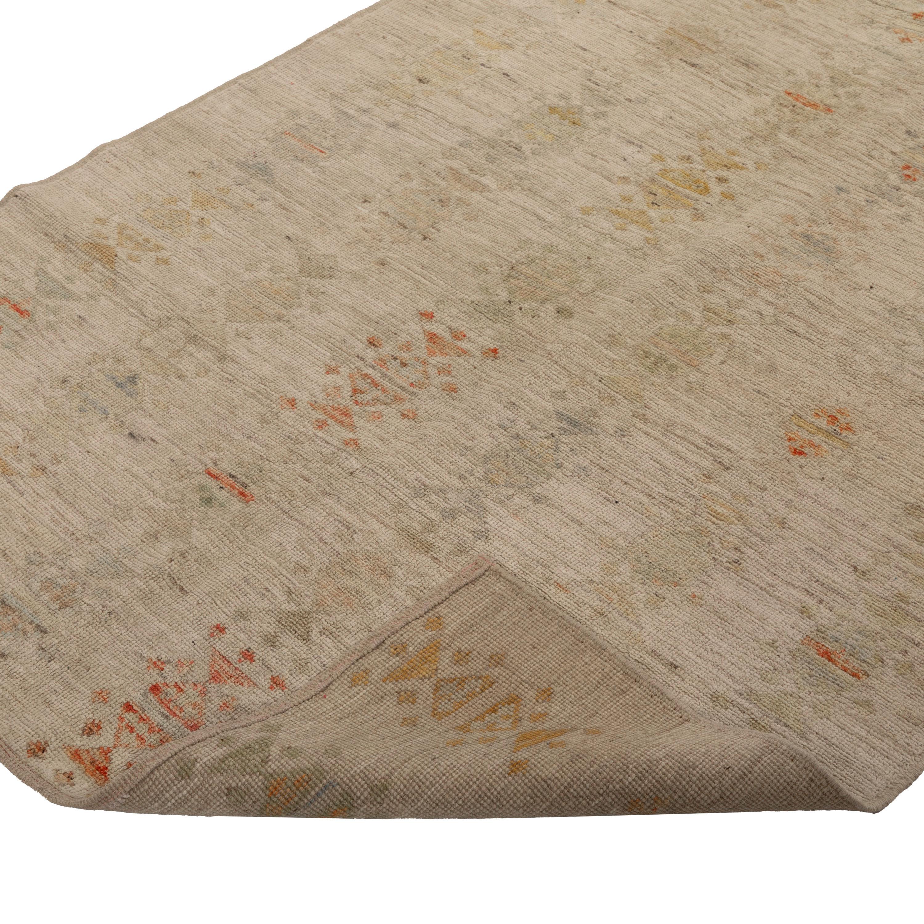 Mid-Century Modern abc carpet Cream Zameen Transitional Wool Rug - 4'6