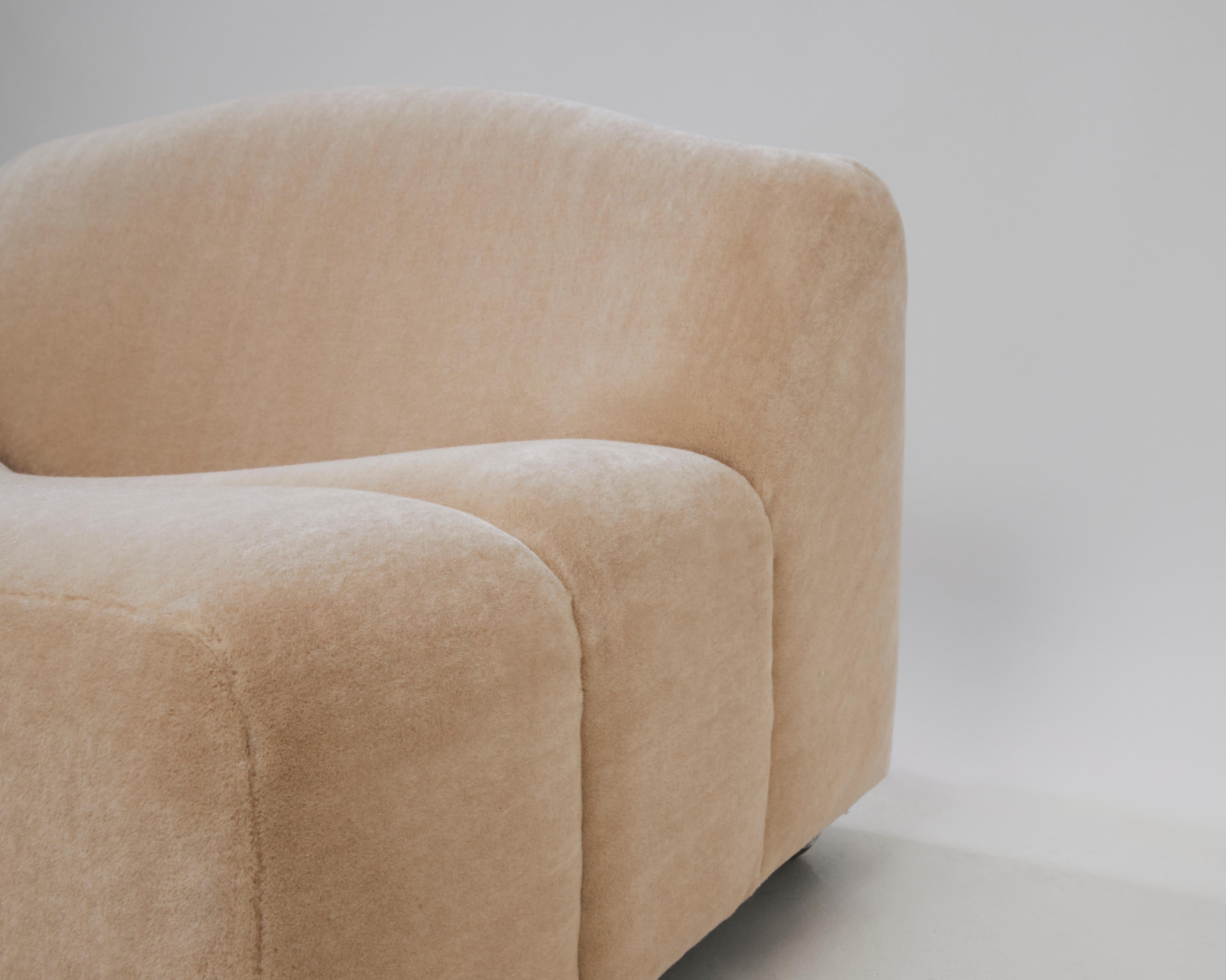 Angora ABCD 1-Seat Chair by Pierre Paulin for Artifort, Mohair For Sale