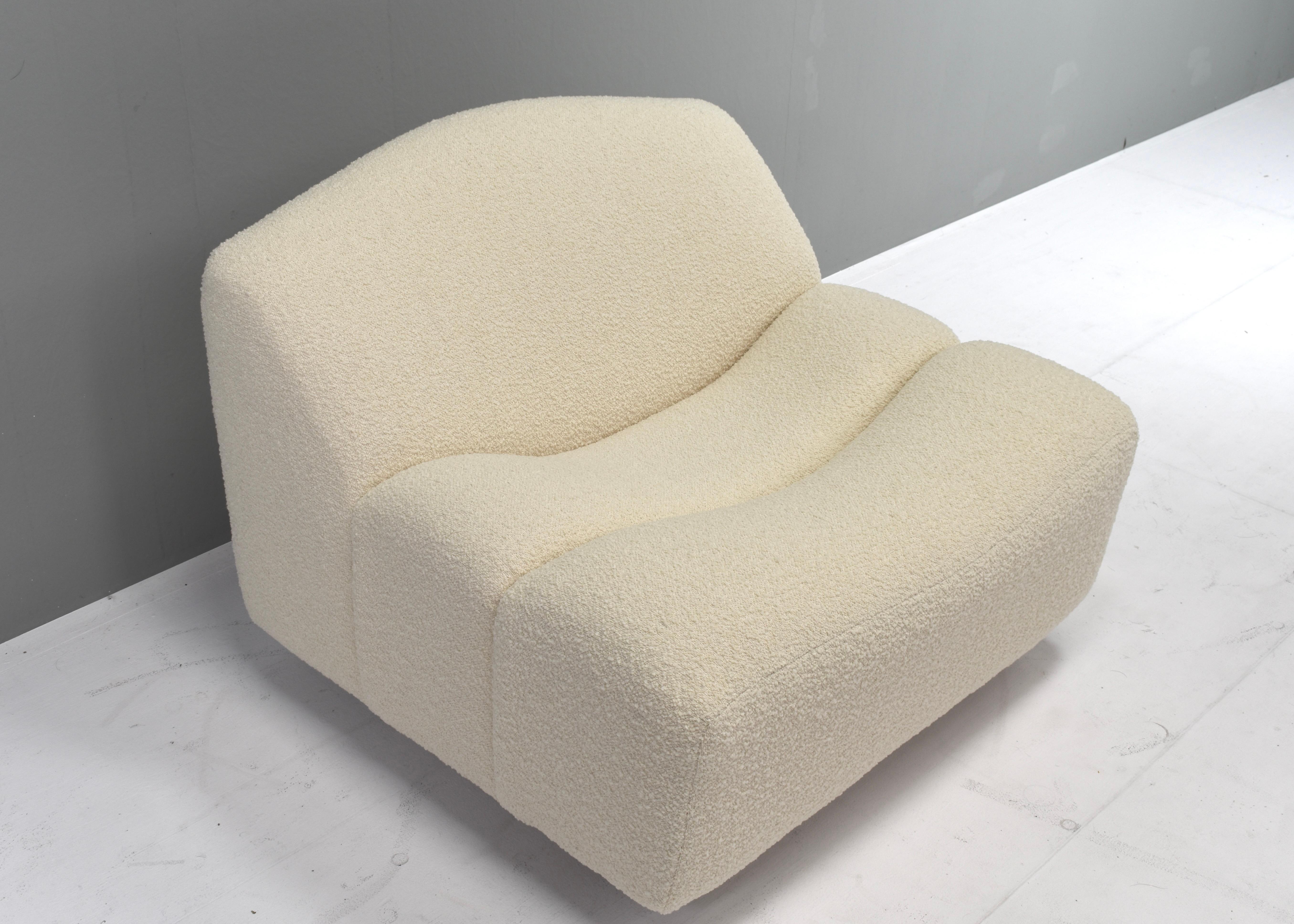 ABCD Armchair by Pierre Paulin for ARTIFORT New Upholstery, Netherlands - 1968 In Good Condition For Sale In Pijnacker, Zuid-Holland