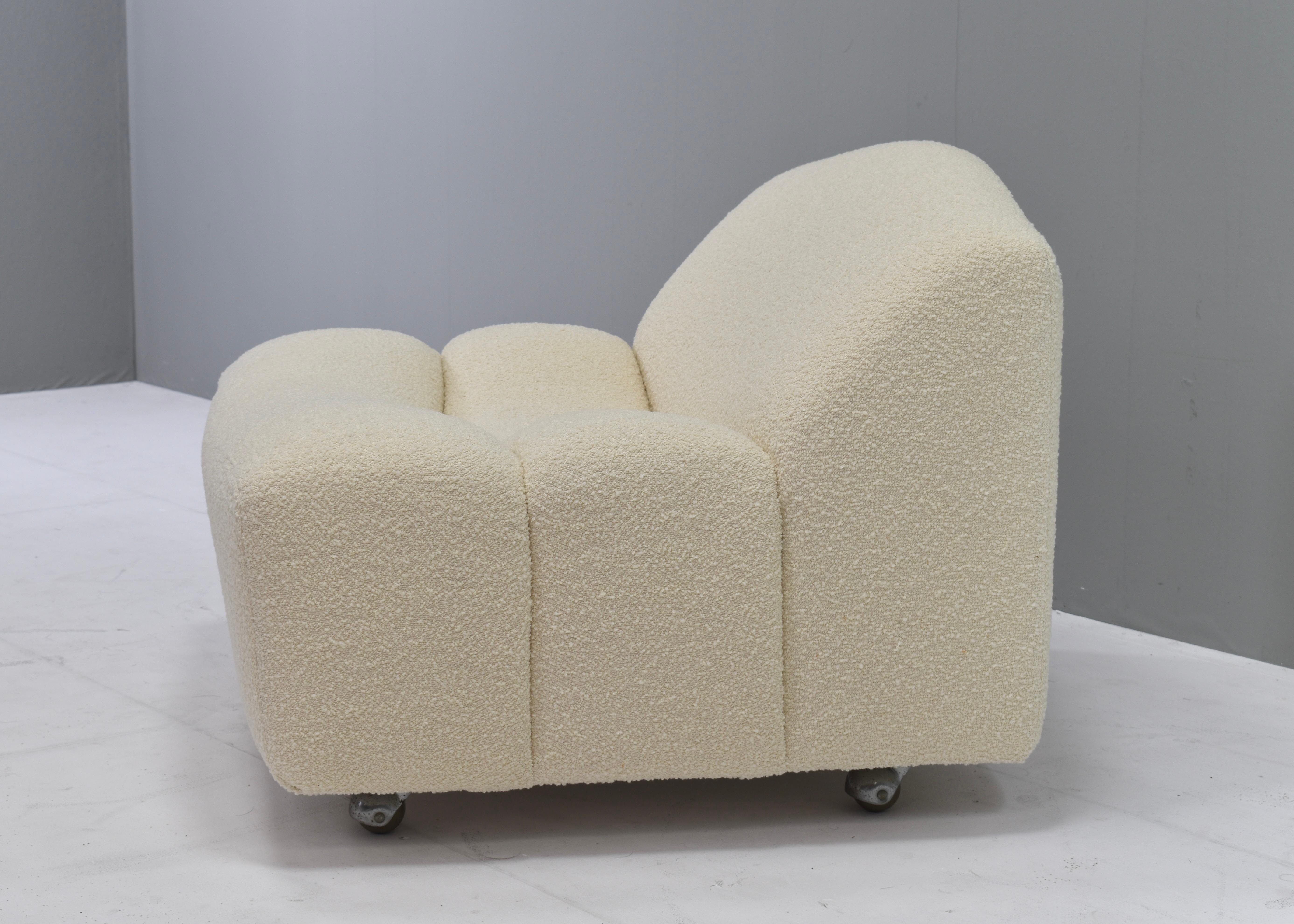ABCD Armchair by Pierre Paulin for ARTIFORT New Upholstery, Netherlands - 1968 For Sale 1
