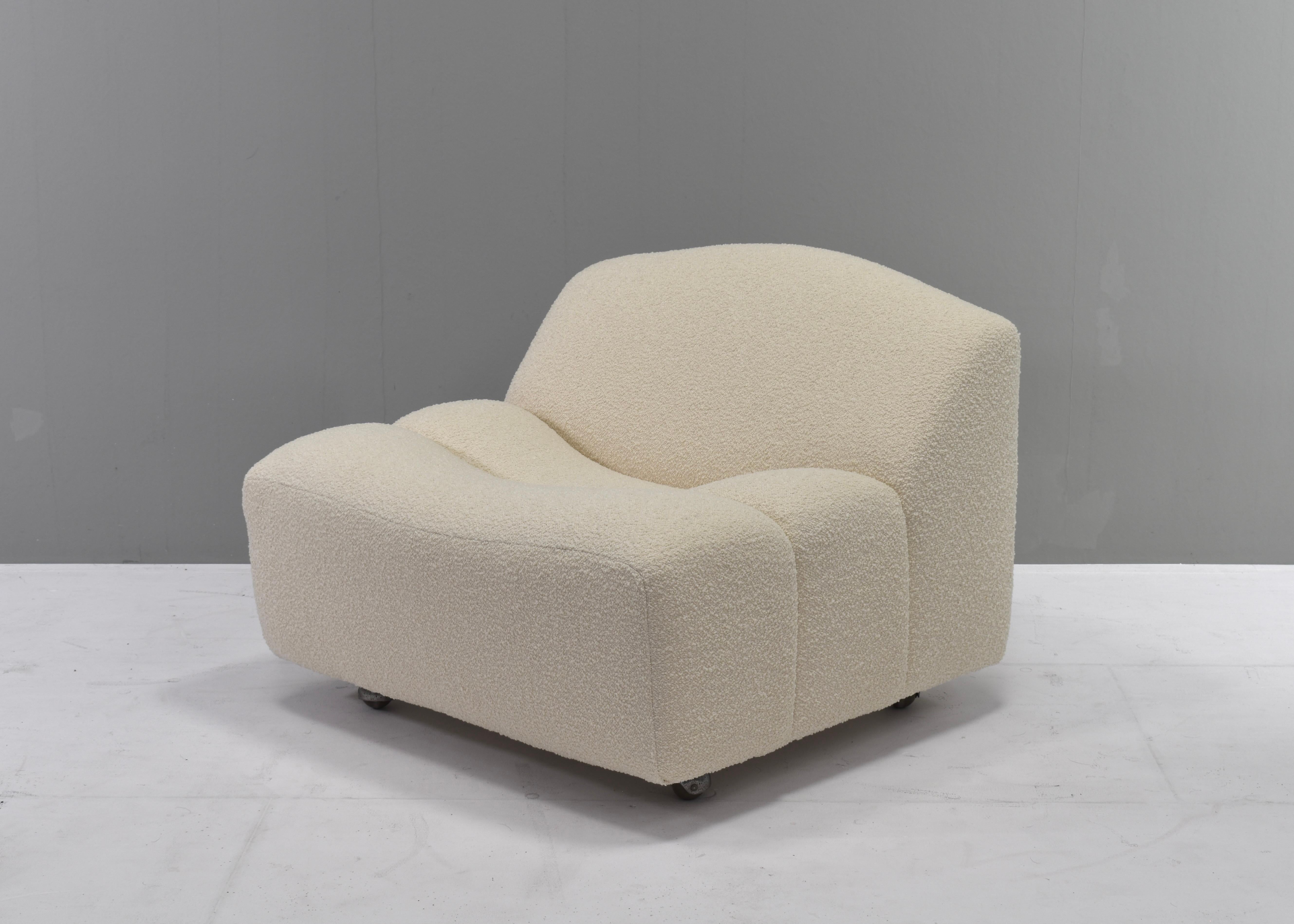 ABCD Armchair by Pierre Paulin for ARTIFORT New Upholstery, Netherlands - 1968 For Sale 2