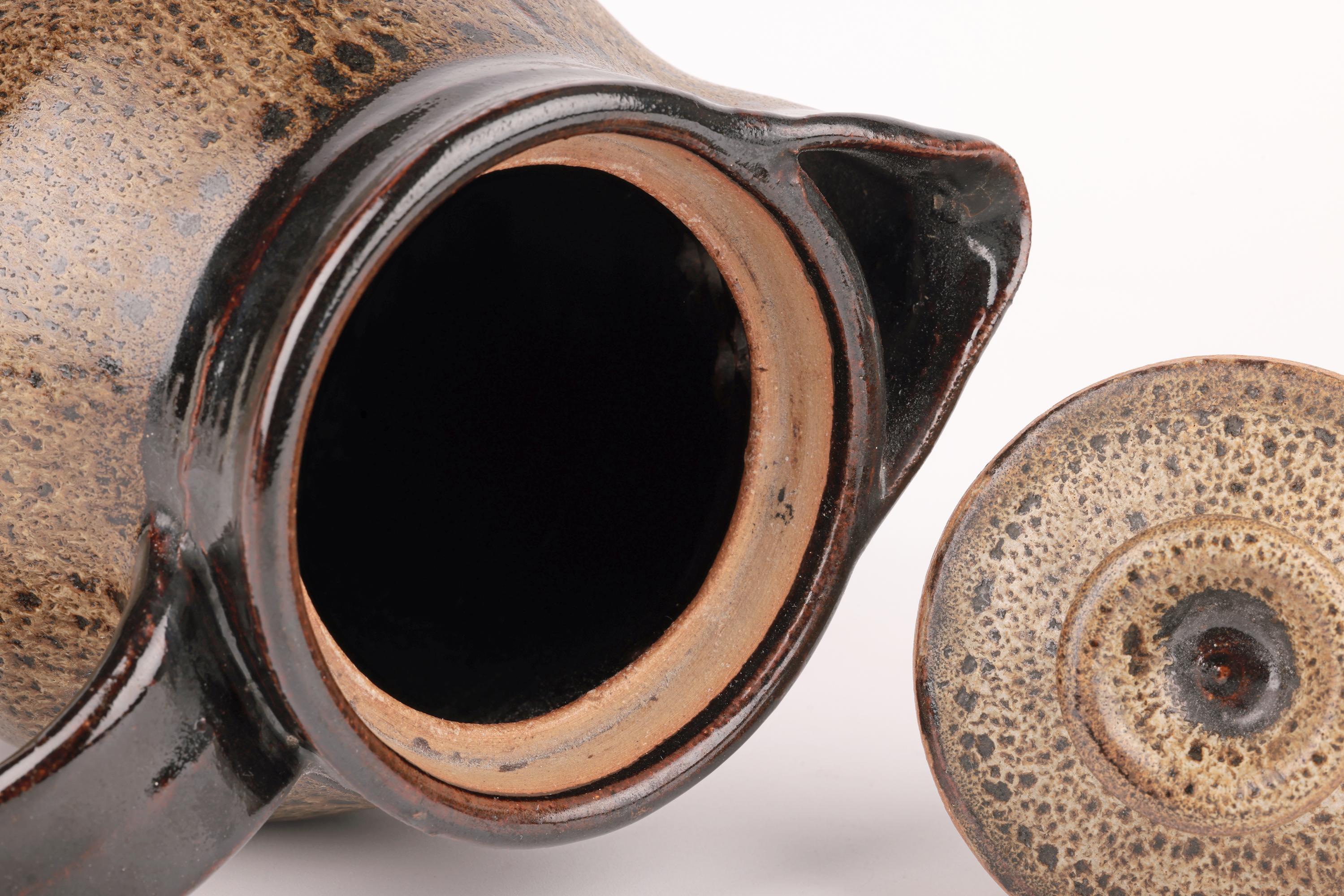 Abdo Nagi Oatmeal Glazed Studio Pottery Jug & Cover en grès en vente 1
