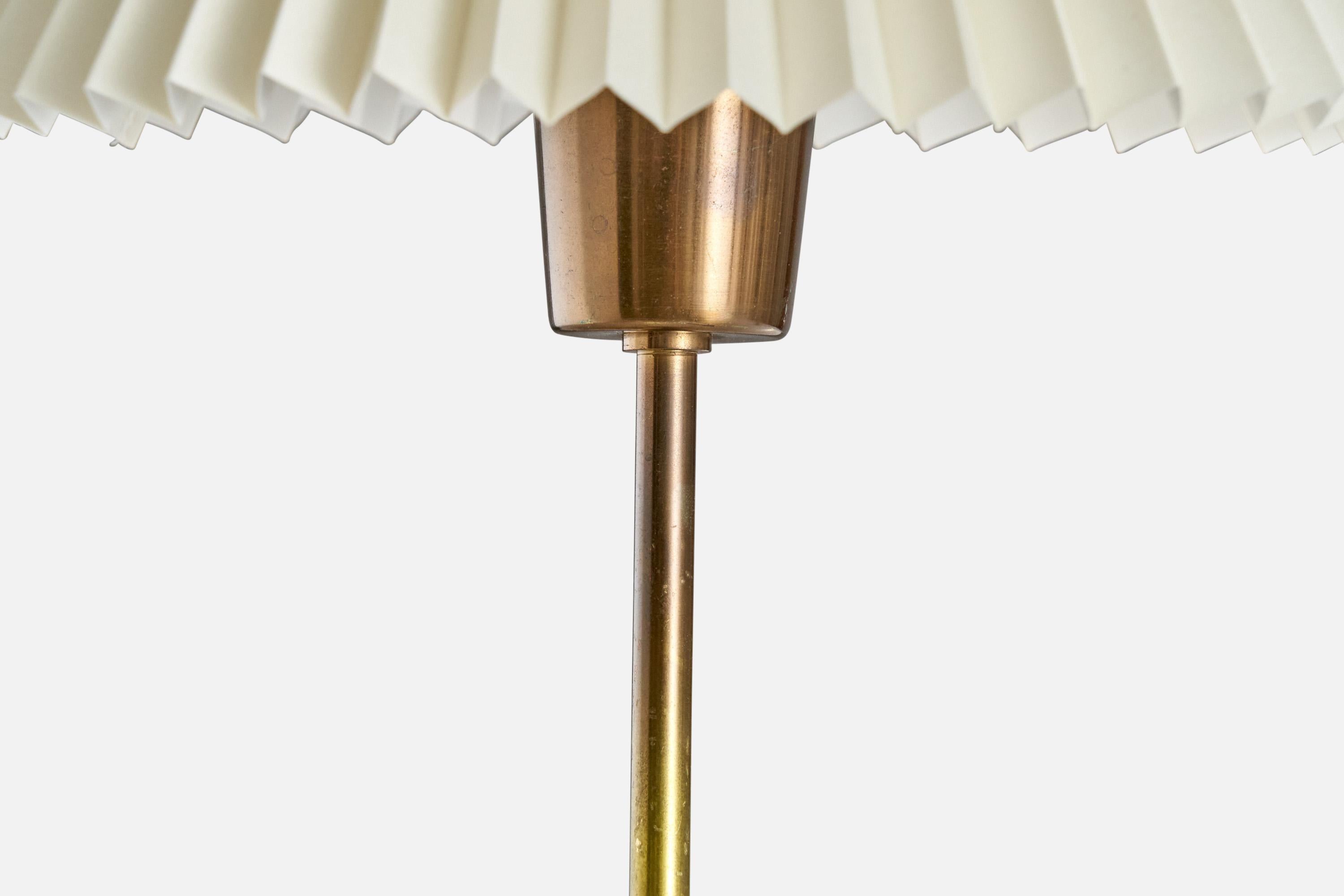 ABEA, lampes de table, laiton, Suède, années 1950 Bon état - En vente à High Point, NC