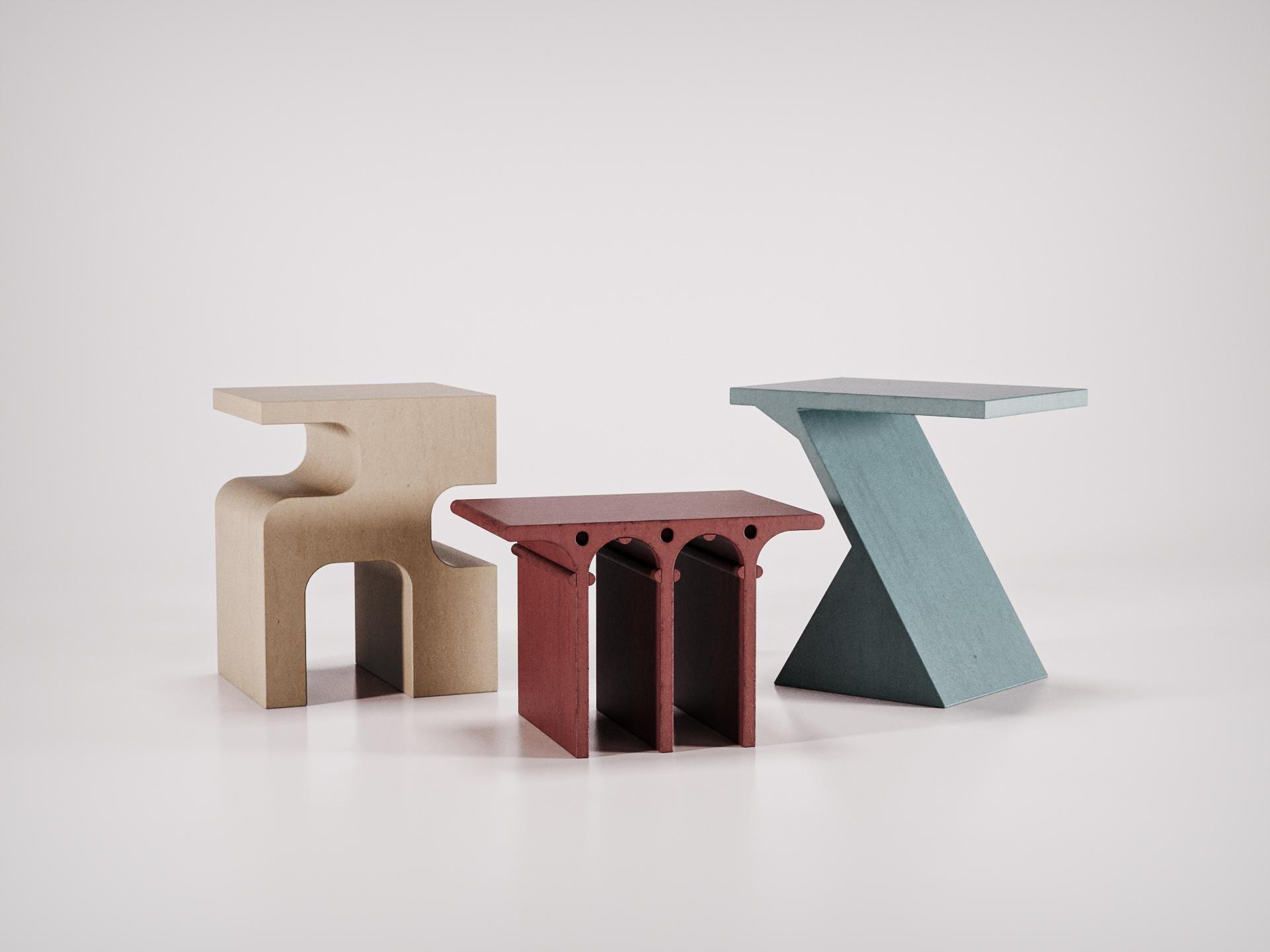italien Collection Abecedario - Table d'appoint « I » en béton et ciment couleur cerisier en vente