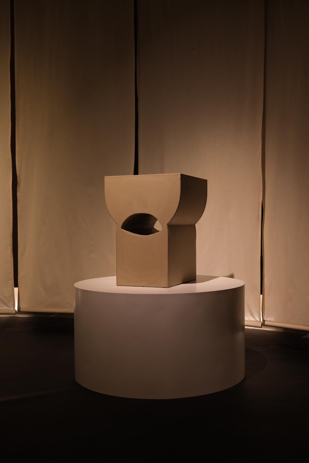 italien Collection Abecedario - Table d'appoint et table basse N par Booboon Studio x Forma&Cemento en vente