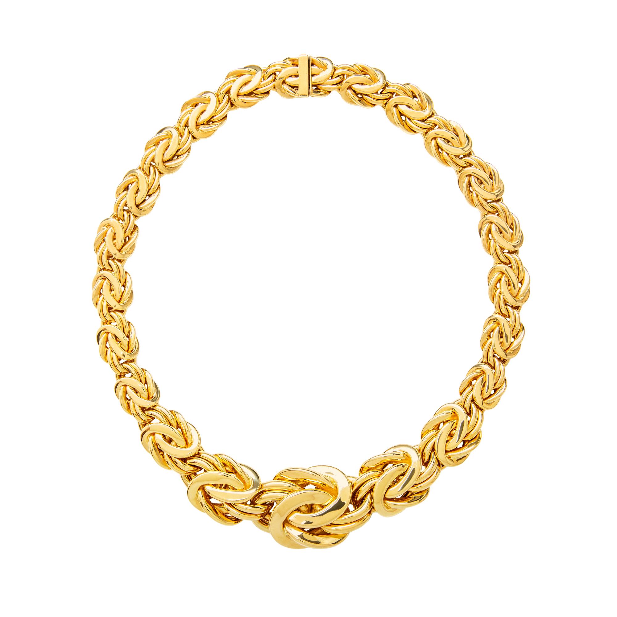 Linkmanship extraordinaire!

Comprised of graduating 18k yellow gold links of interlocking design, this piece celebrates the craftsmanship of its Pforzheim-based maker founded in 1885, famous for their superb goldsmithing and aesthetic.

18-1/2
