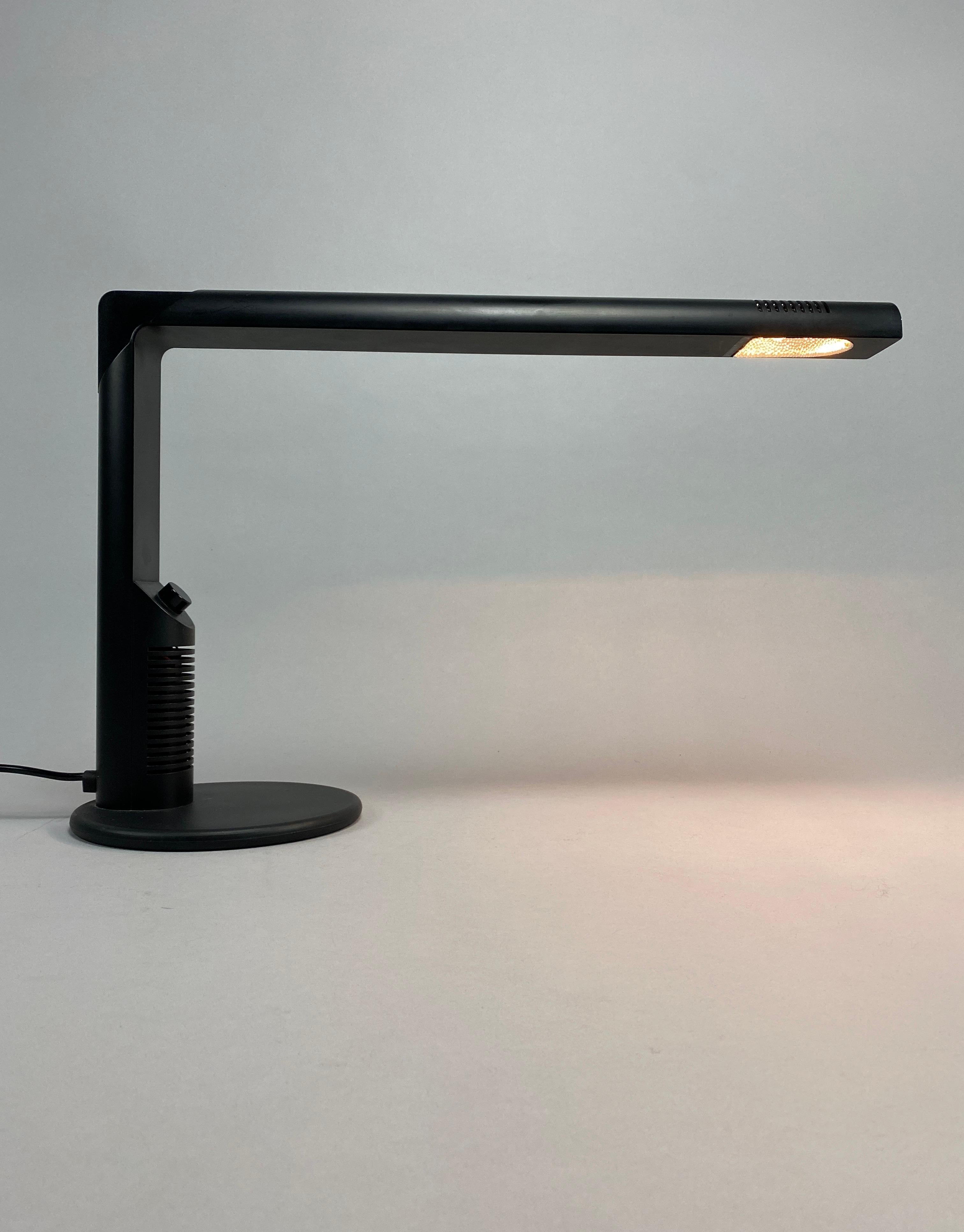 Abele Schreibtischlampe von Gian Franco Frattini für Luce, Italien im Angebot 3