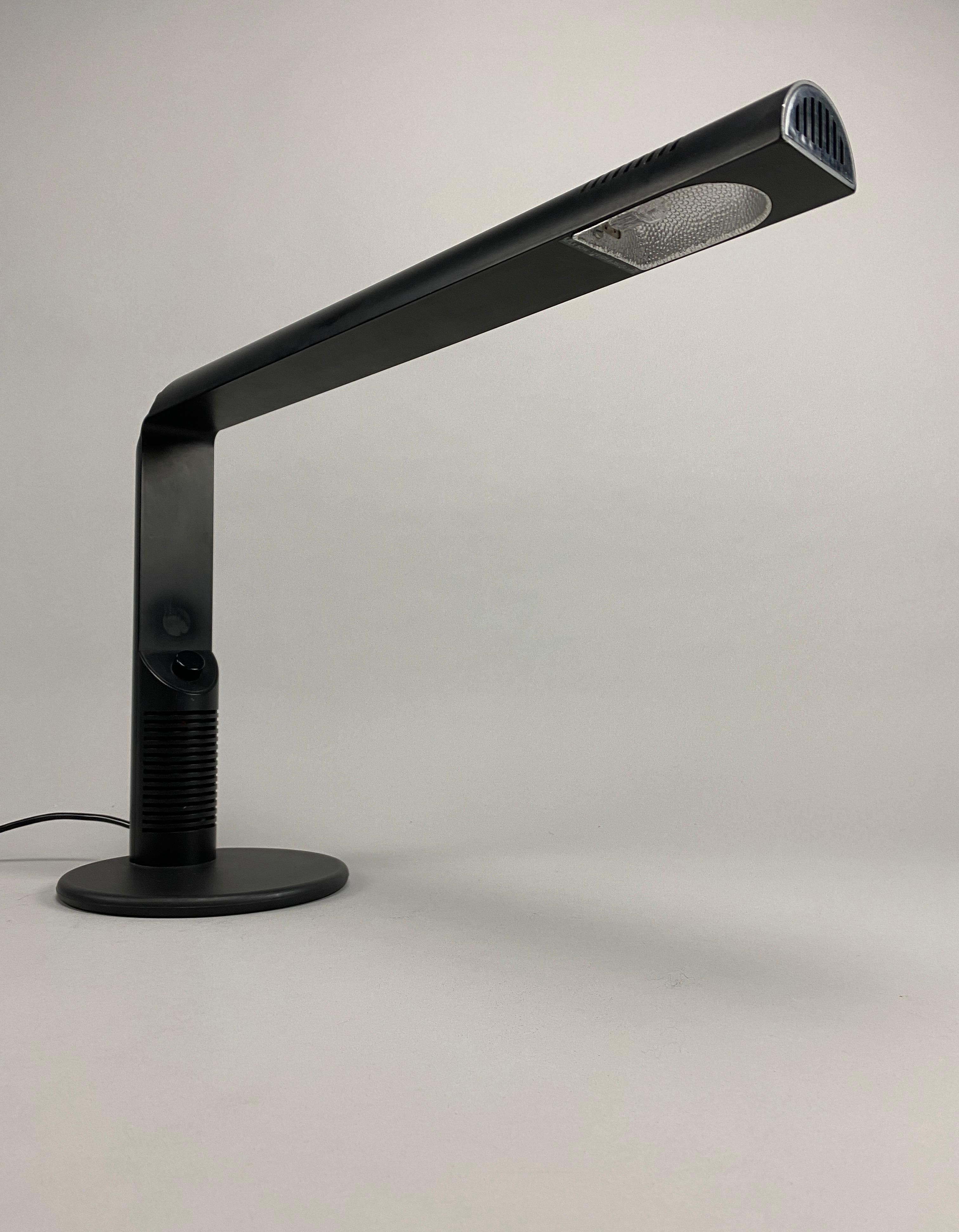Late 20th Century Abele Desk Lamp by Gian Franco Frattini for Luce Italy For Sale