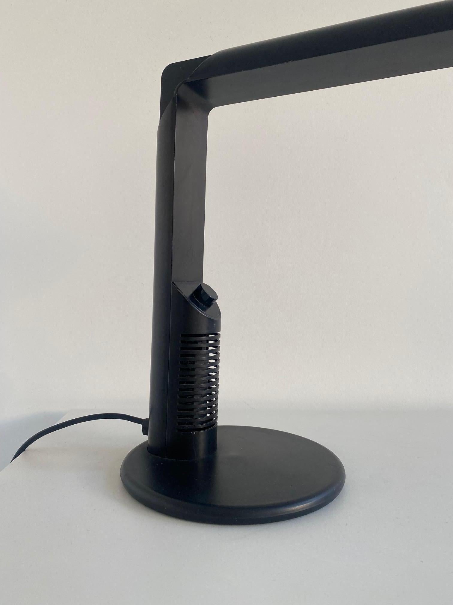 Lámpara de mesa Abele de Gianfranco Frattini para Luci, Italia, 1979 finales del siglo XX en venta