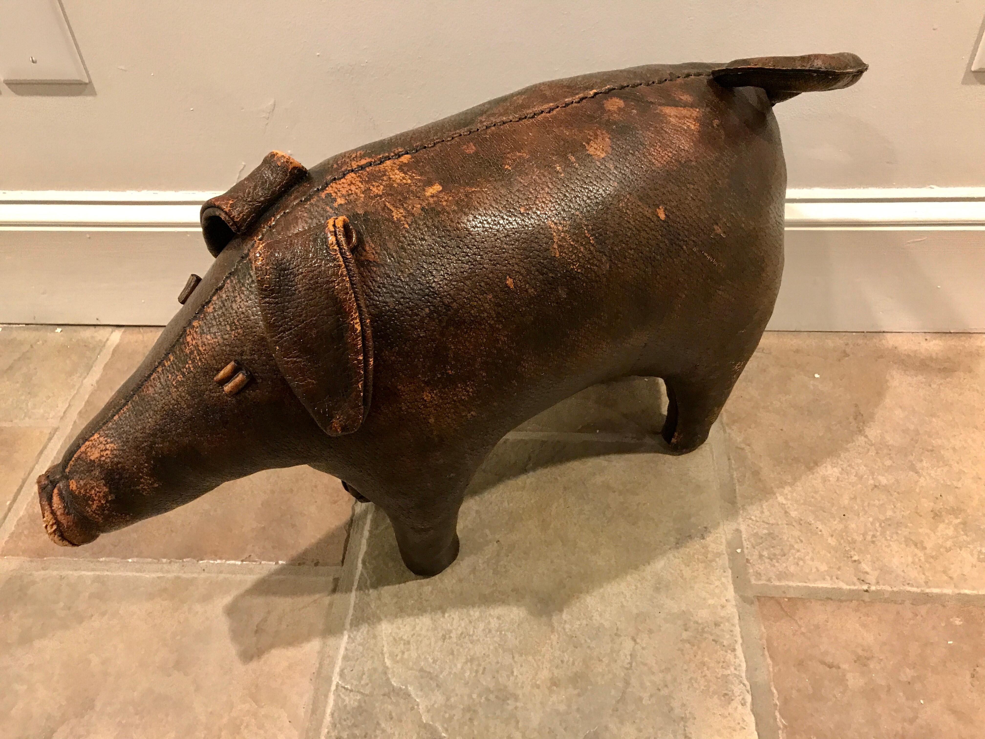 omersa leather pig