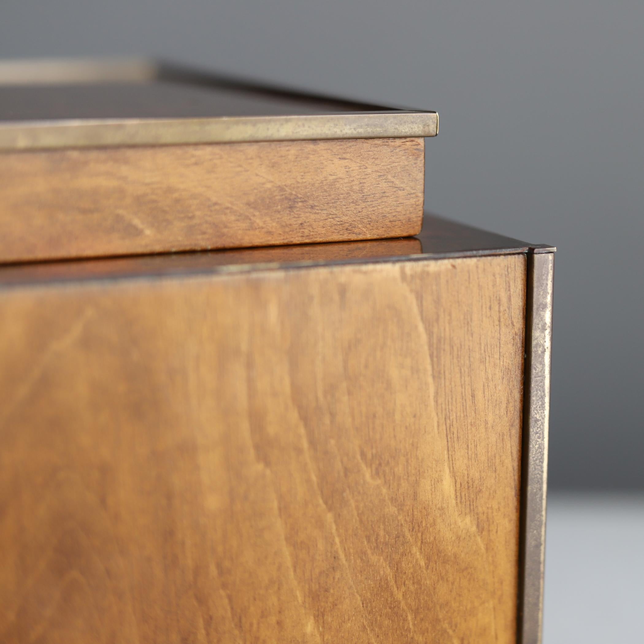 Late 20th Century Abercrombie and Fitch Walnut and Brass Ice Bucket, circa 1970, Made in Italy For Sale