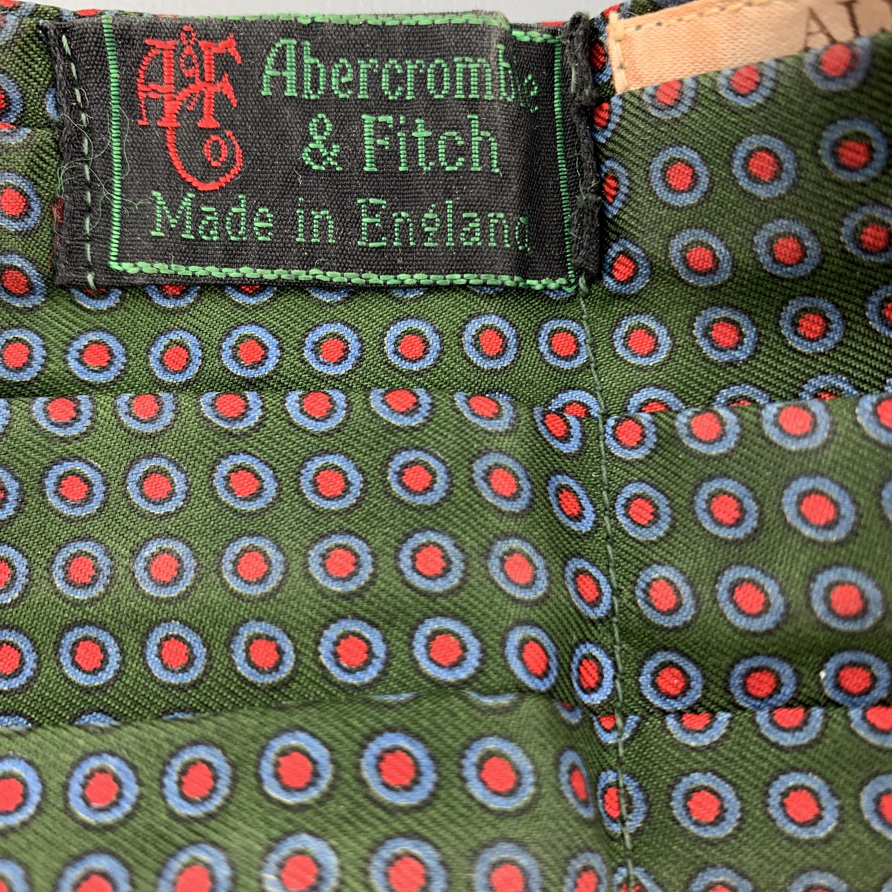 ABERCROMBIE Circles Olive Silk Ascot Scarf In Excellent Condition In San Francisco, CA