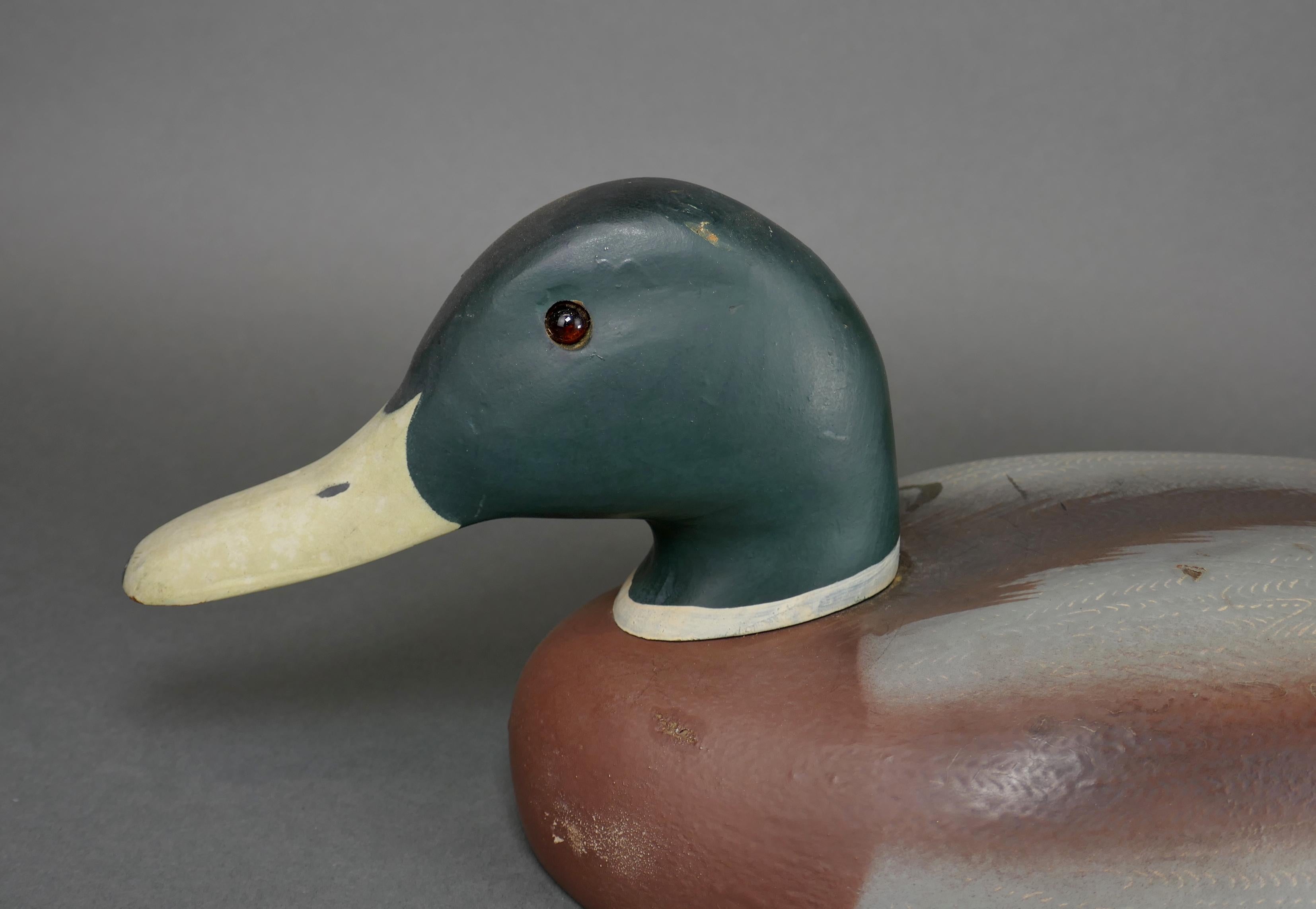 Sporting Art Abercrombie & Fitch Appelant de chasse au canard colvert peint et sculpté à la main en vente