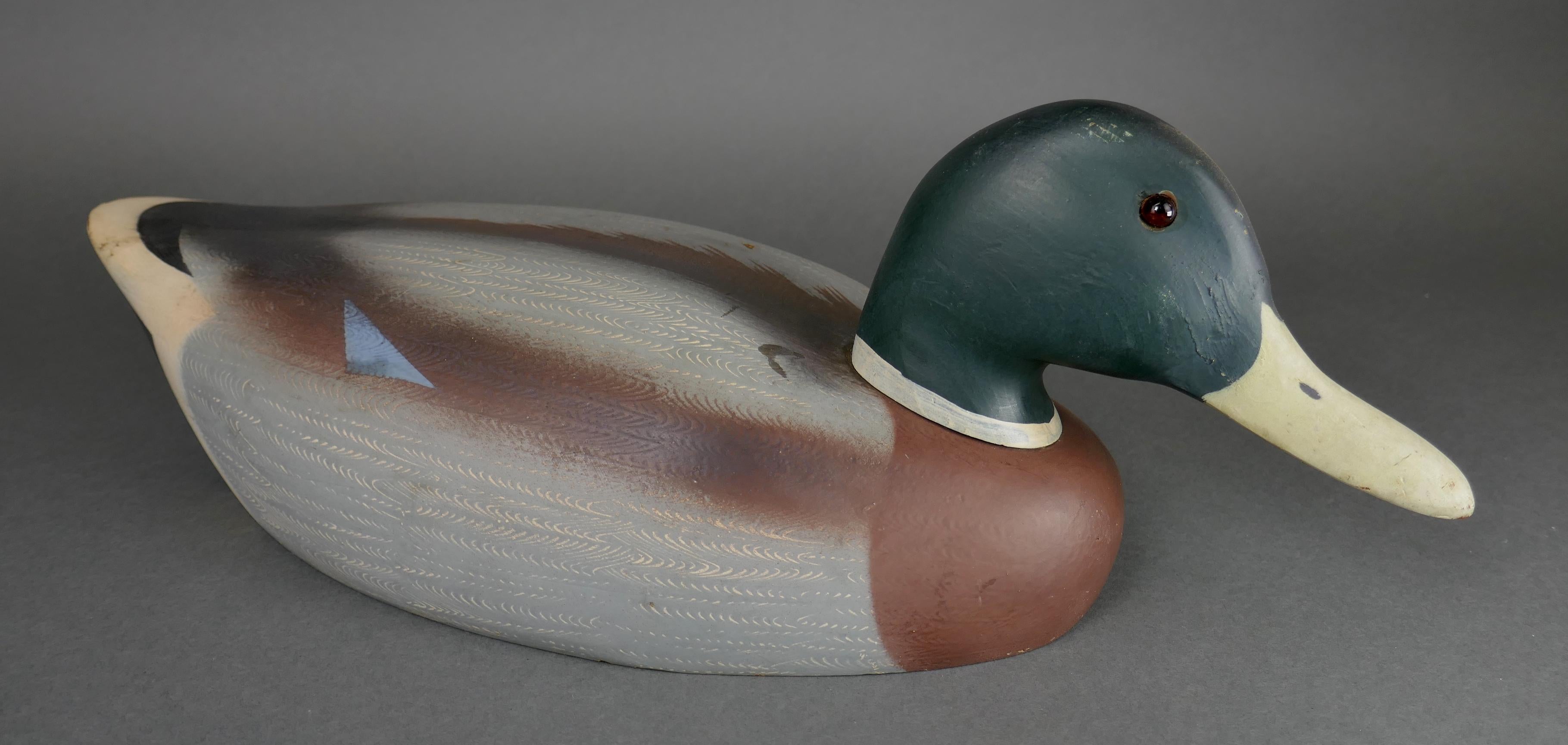 Bois Abercrombie & Fitch Appelant de chasse au canard colvert peint et sculpté à la main en vente