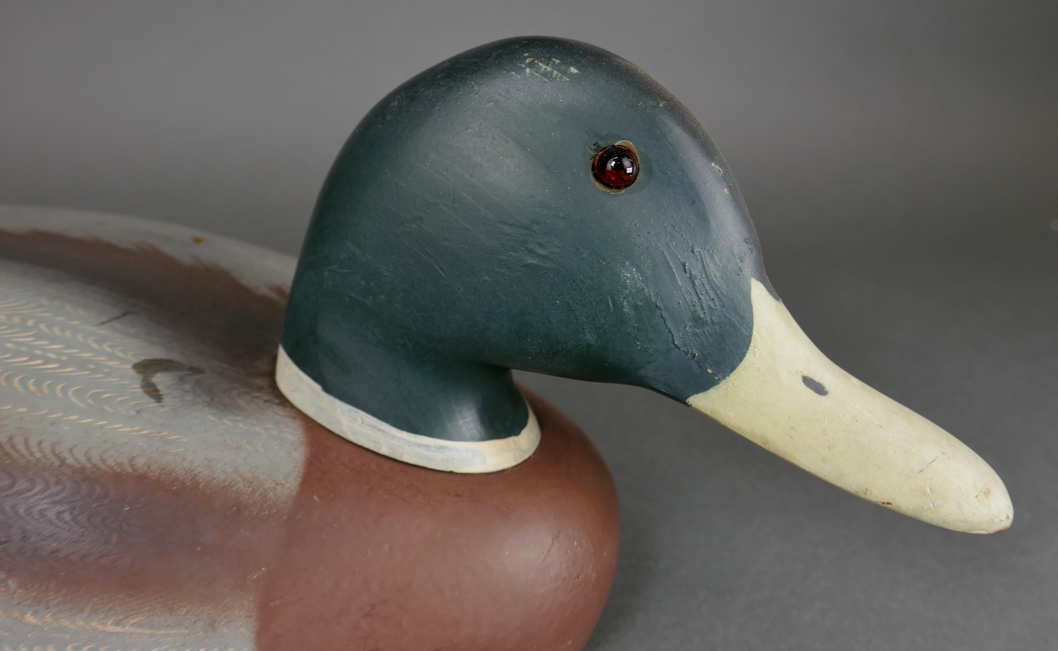 Abercrombie & Fitch Appelant de chasse au canard colvert peint et sculpté à la main en vente 1