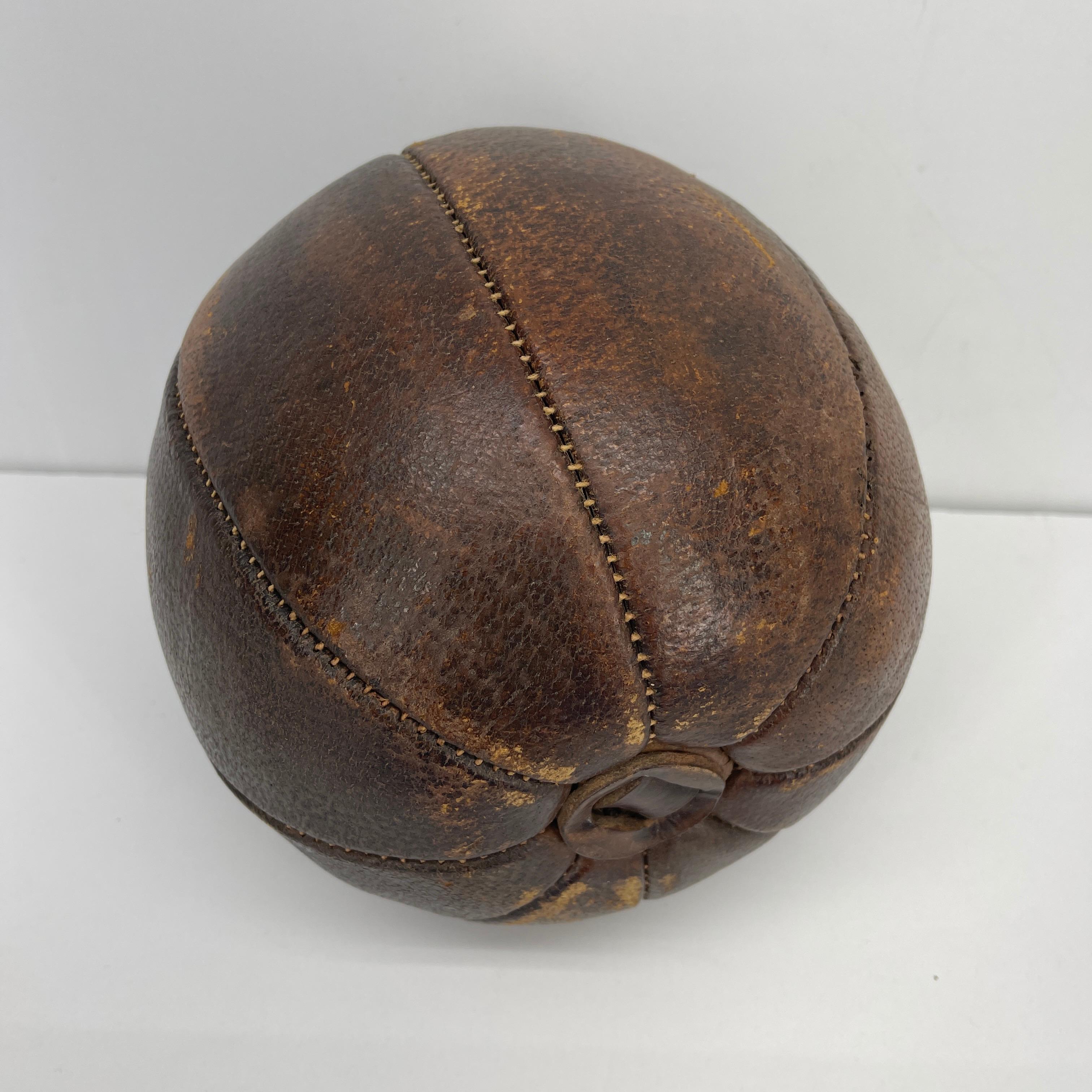 Abercrombie & Fitch Hand-Stitched Leather Pumpkin by Omersa & Company In Good Condition For Sale In Haddonfield, NJ