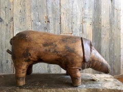 Abercrombie & Fitch Vintage Leder Schwein Hocker von Dimitri Omersa