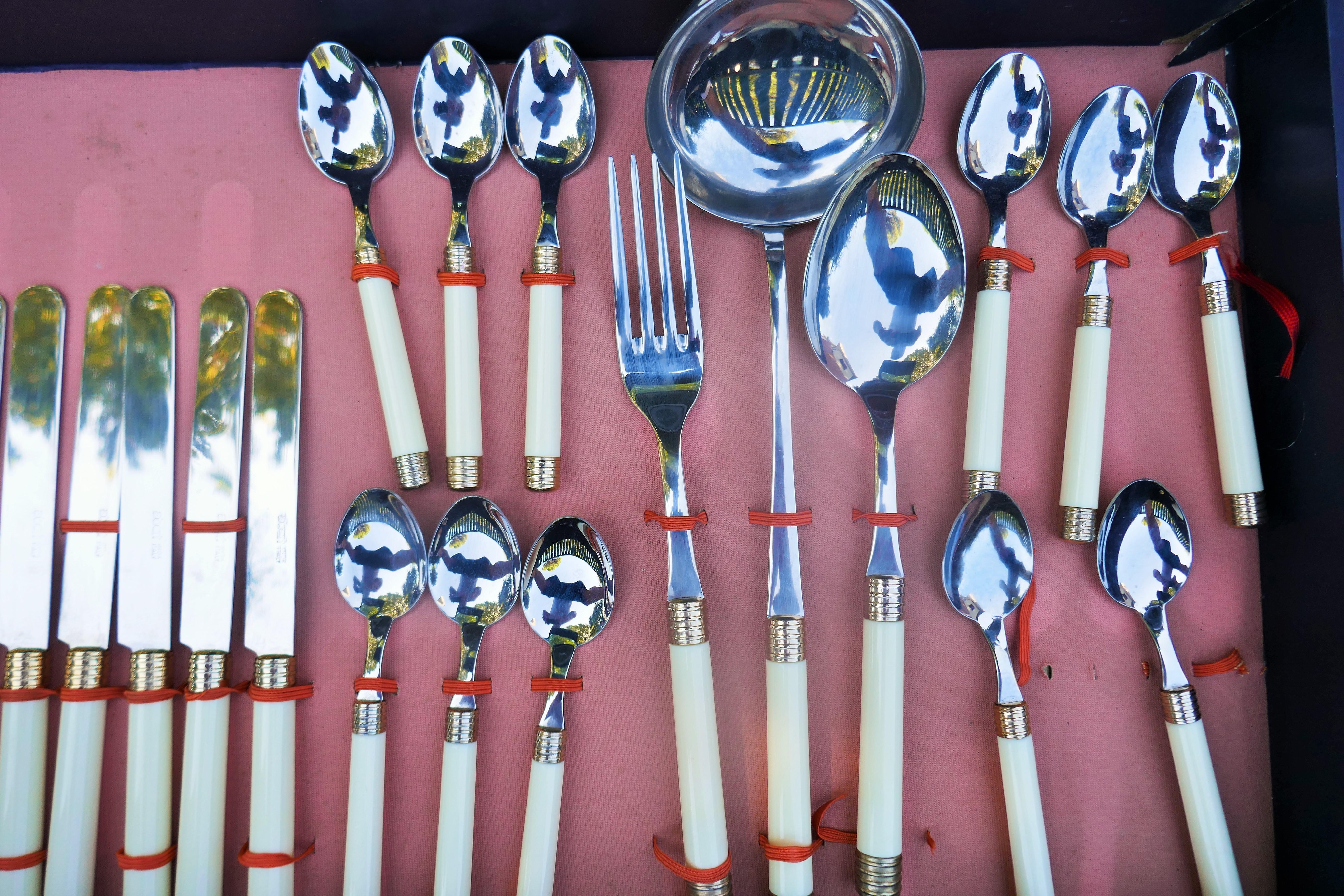 Acier Ensemble de couverts Abert 74 pièces en vente